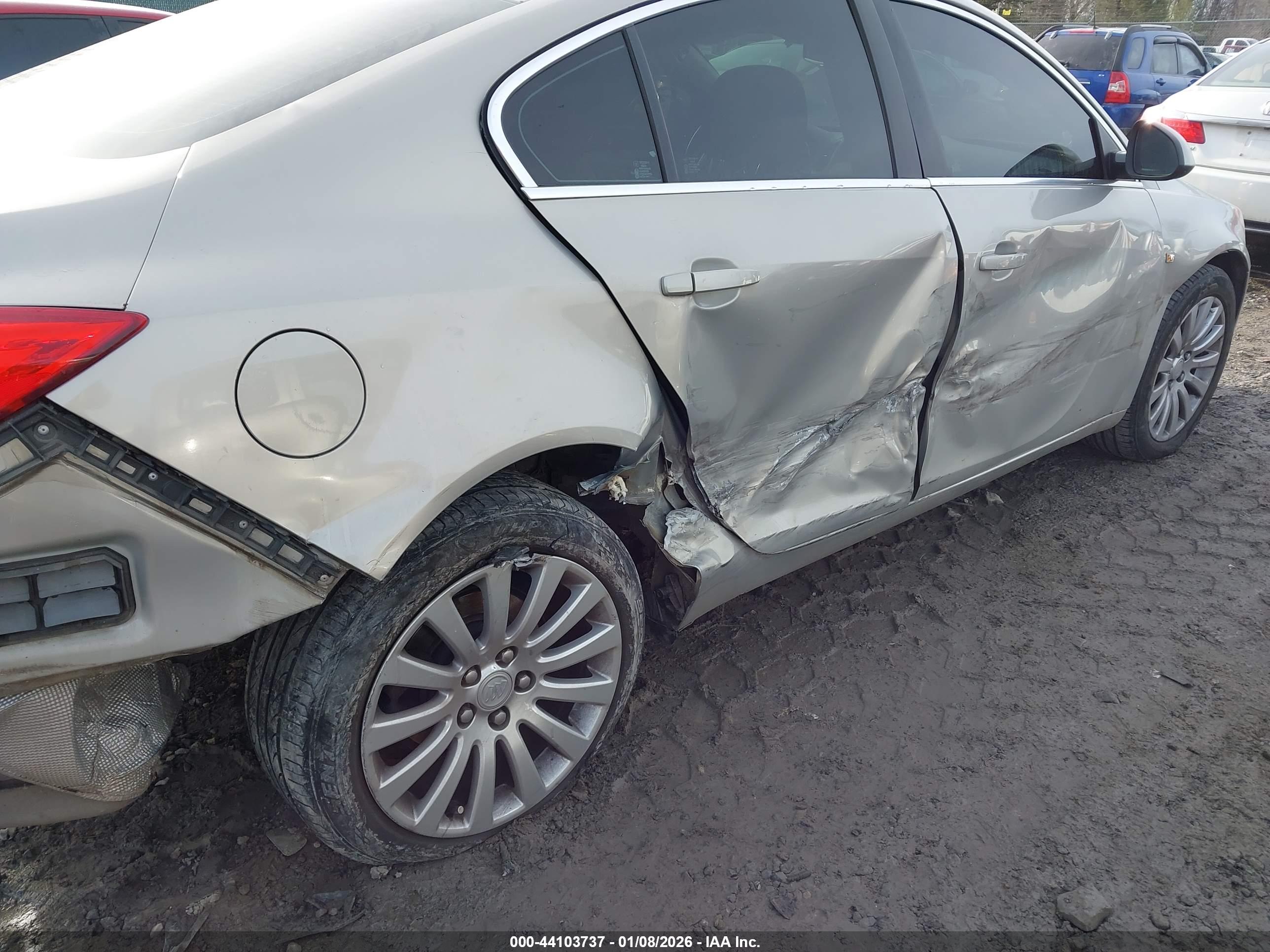 BUICK REGAL image 6