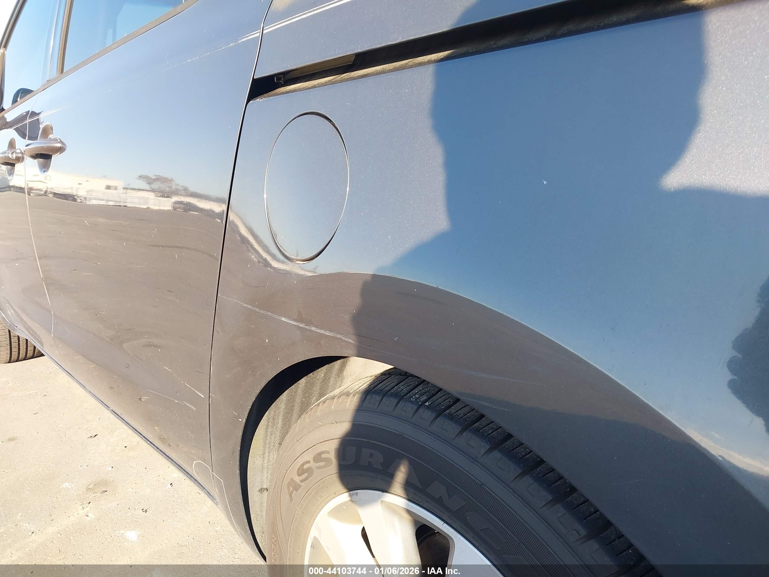 KIA SEDONA image 6