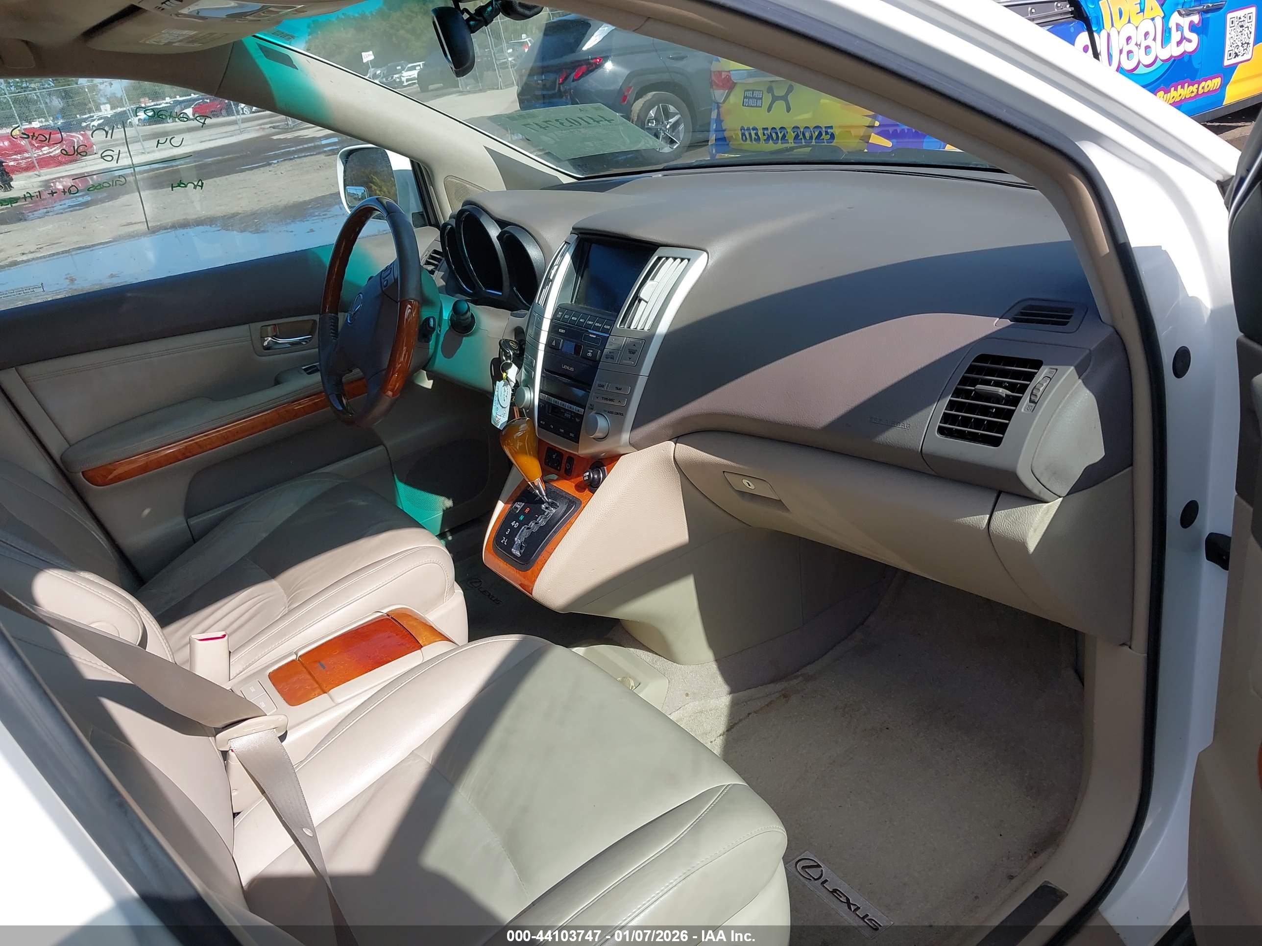LEXUS RX image 5