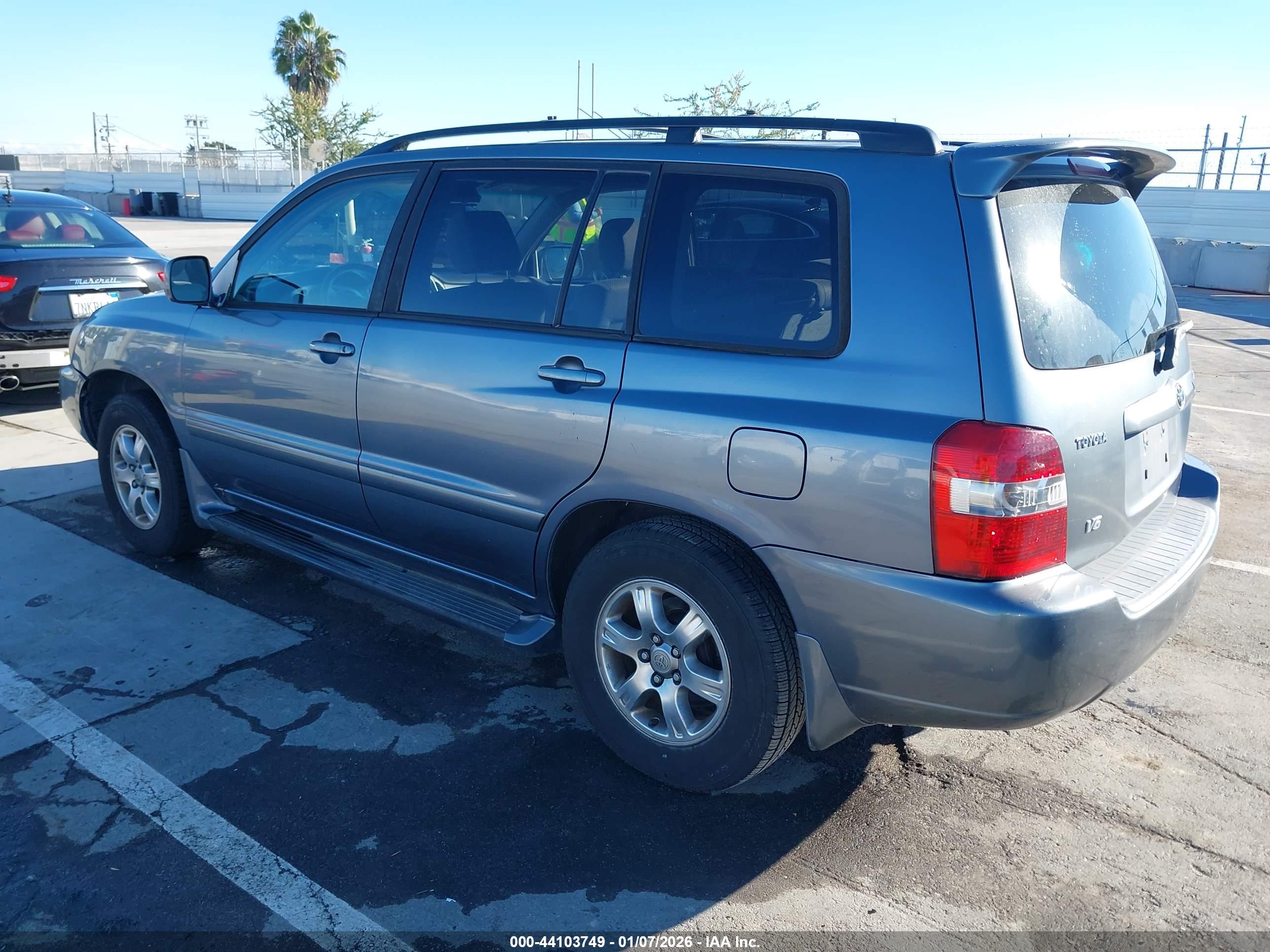 TOYOTA HIGHLANDER image 3