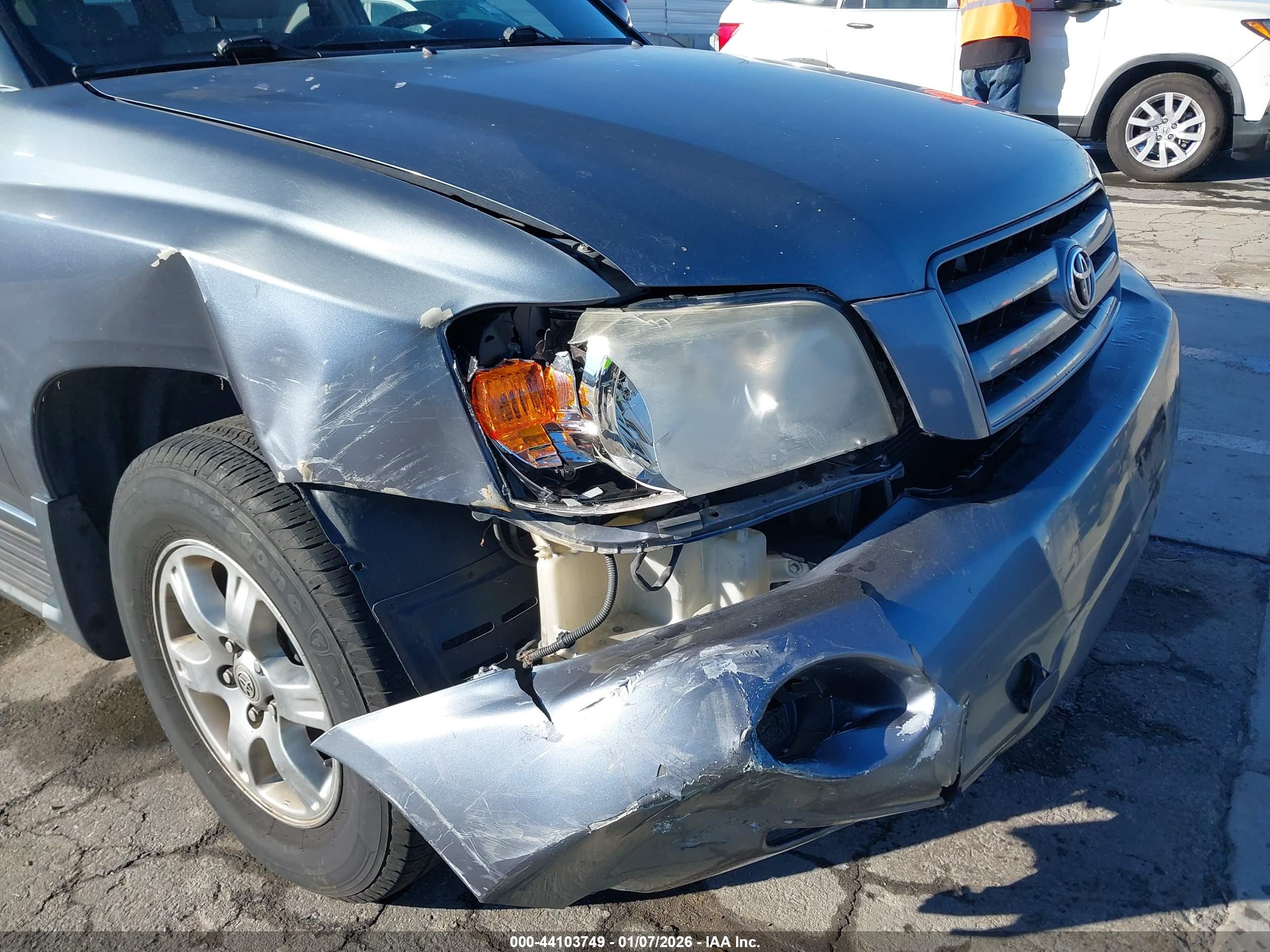 TOYOTA HIGHLANDER image 6