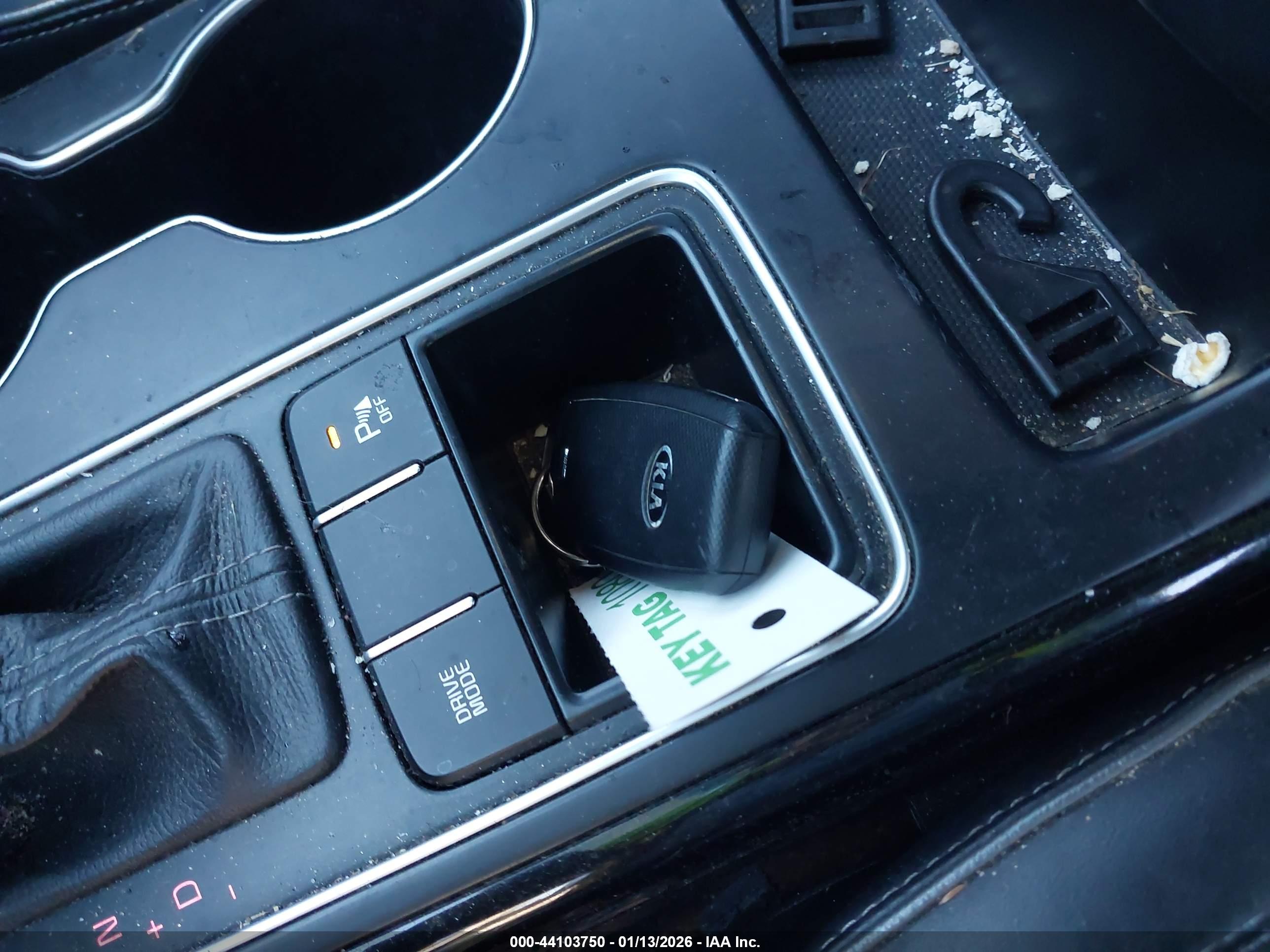 KIA SORENTO image 11