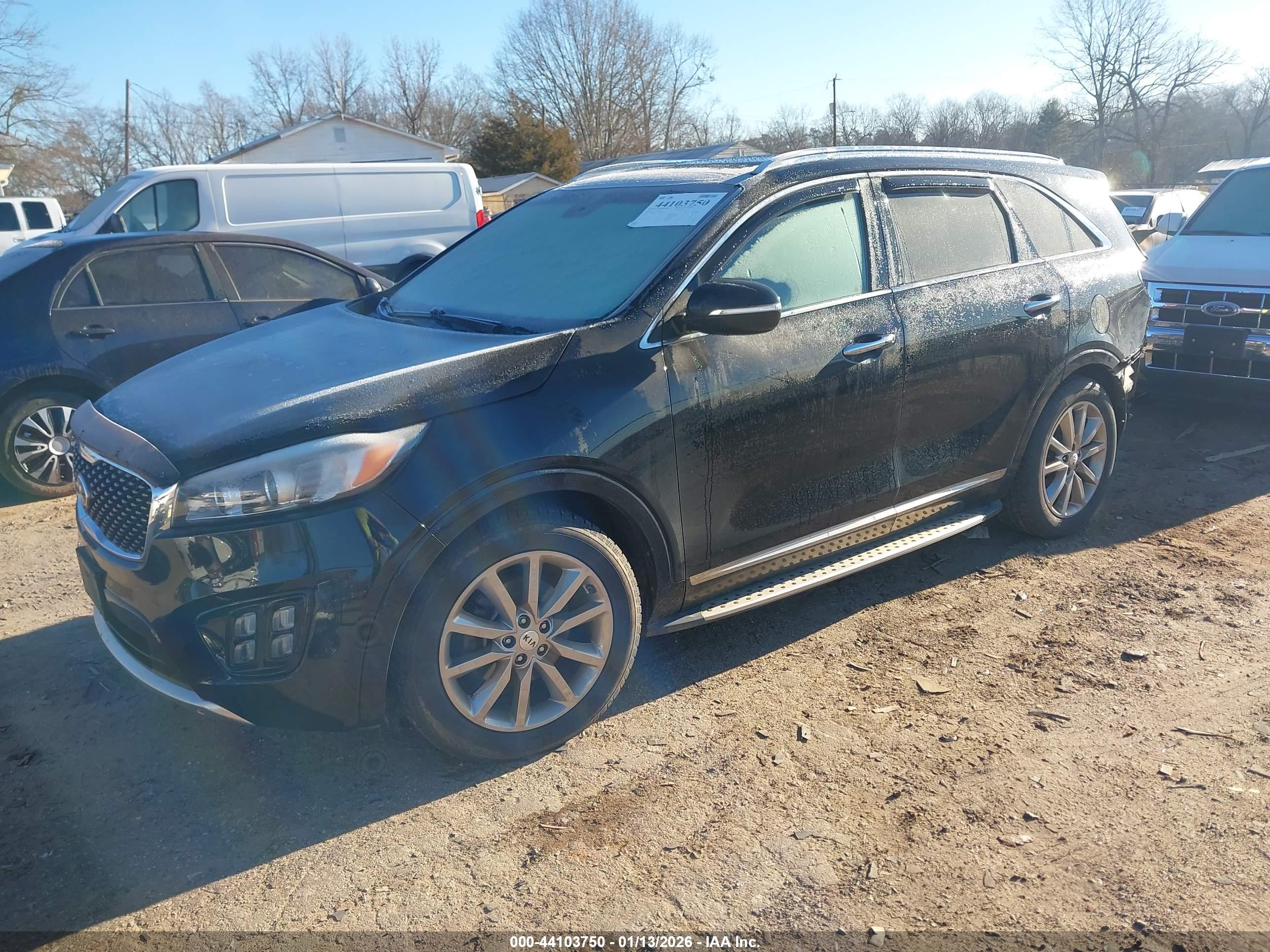 KIA SORENTO image 2