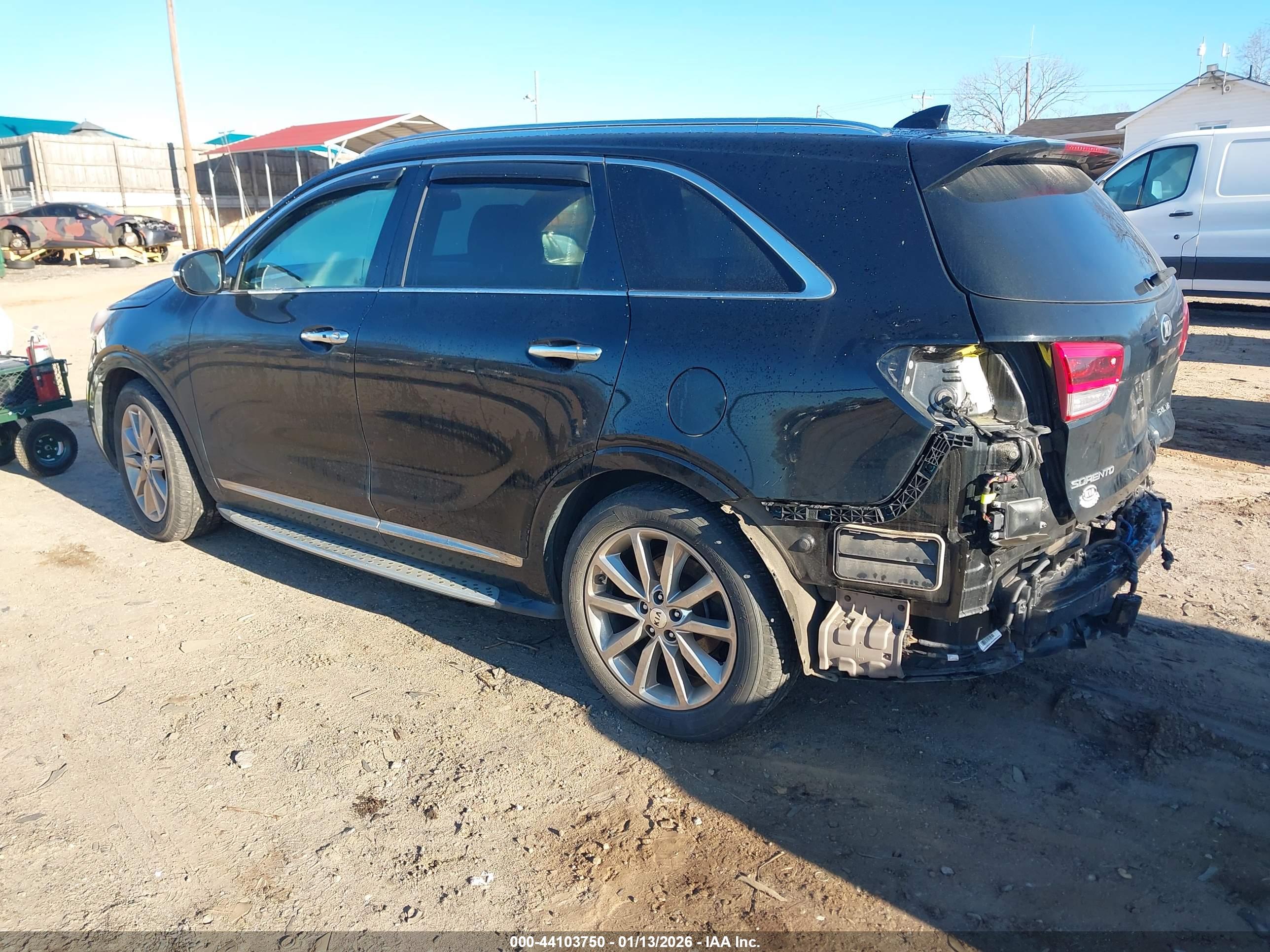 KIA SORENTO image 3
