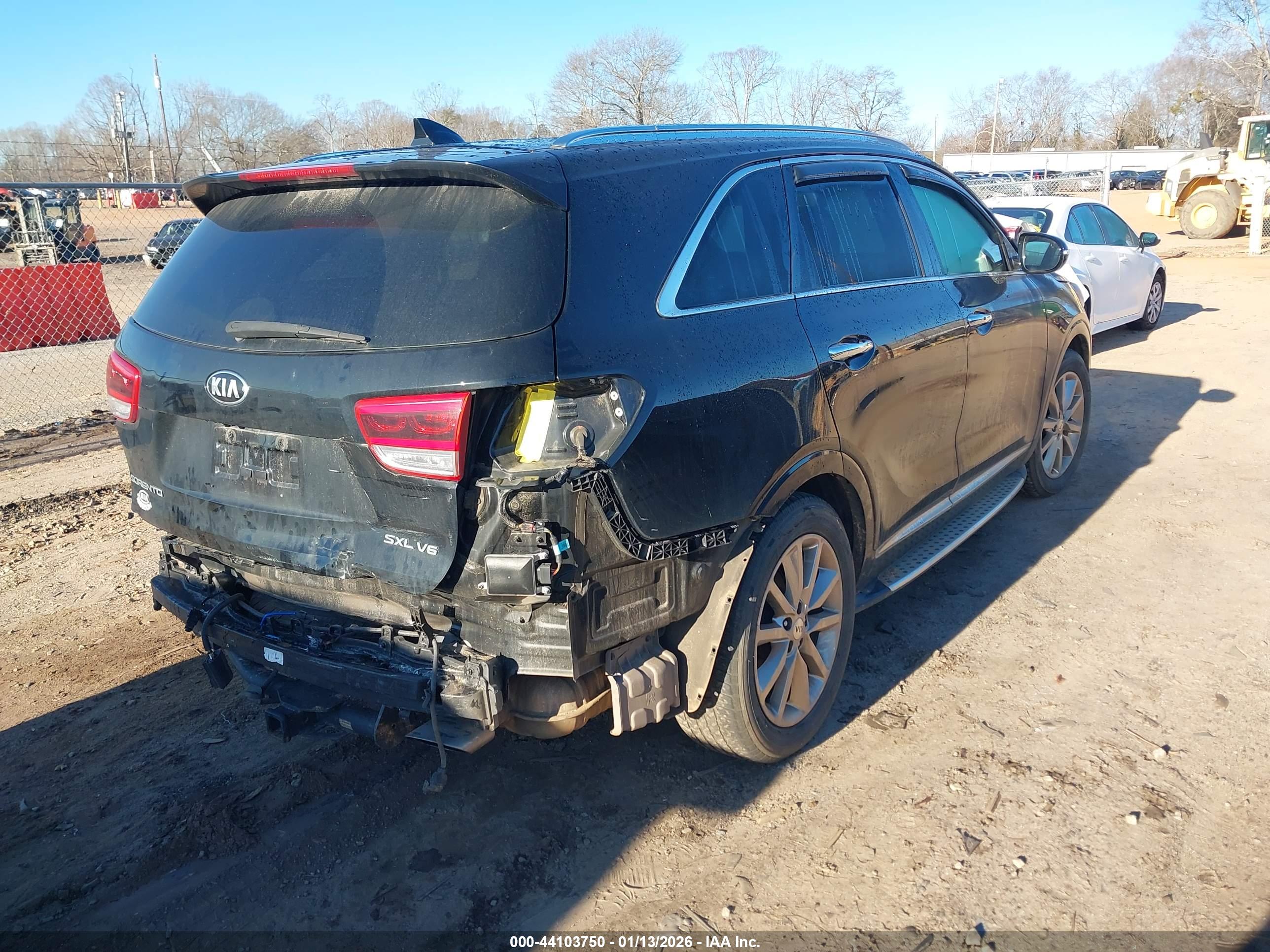 KIA SORENTO image 4