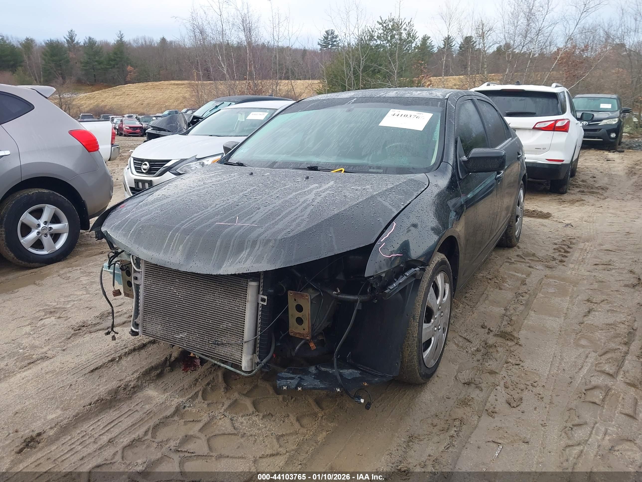 FORD FUSION image 2