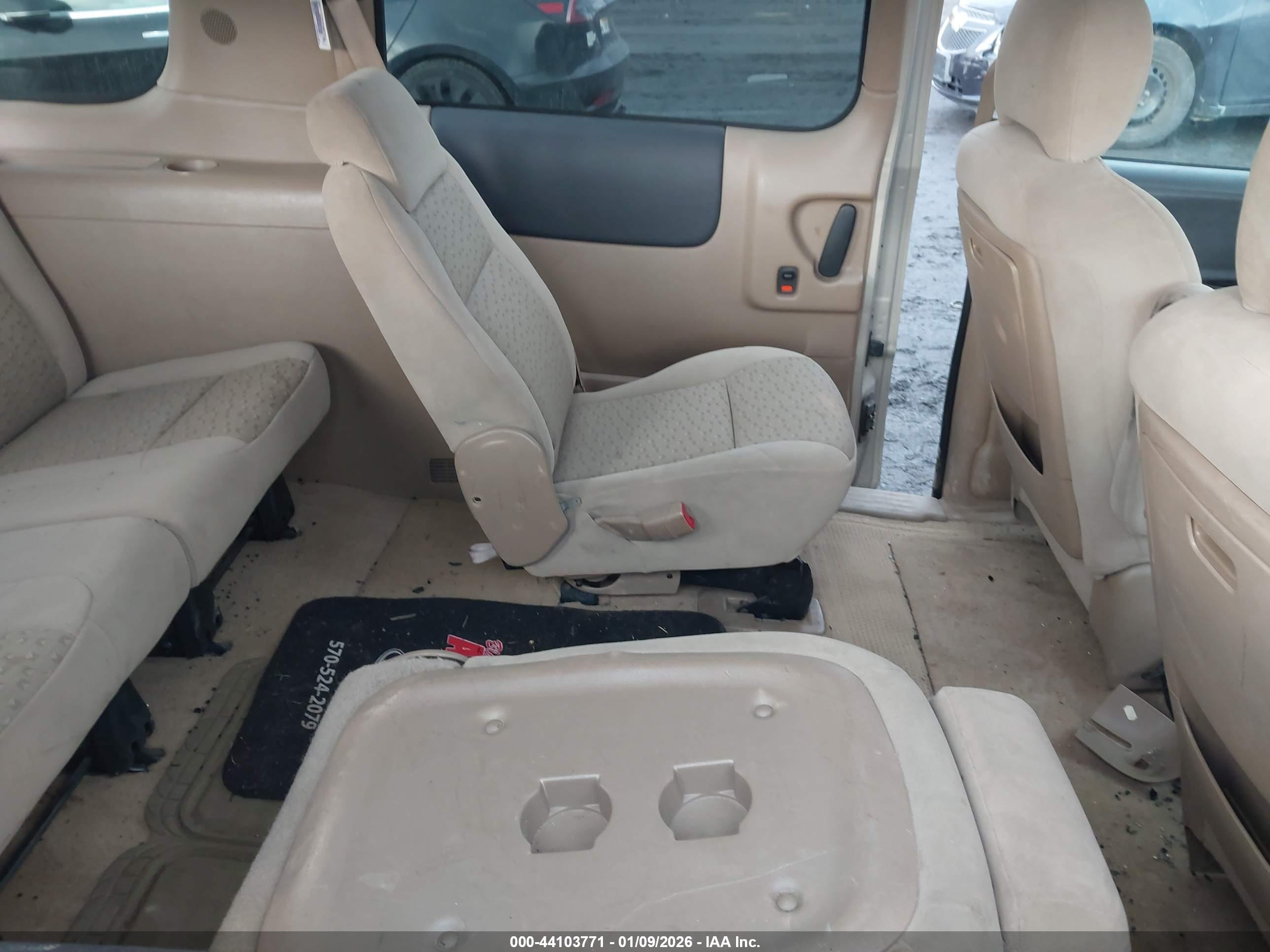 CHEVROLET UPLANDER image 8