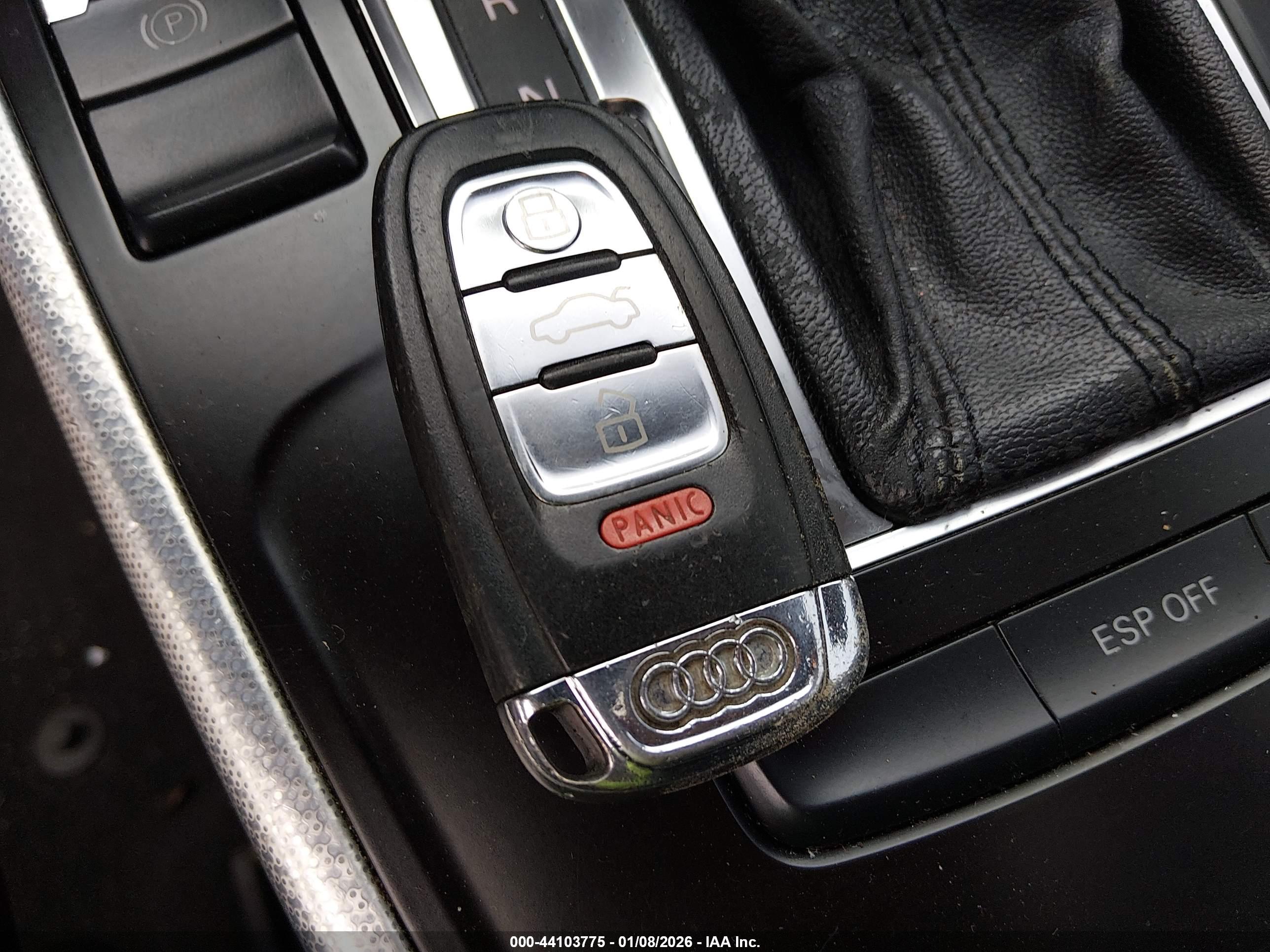 AUDI A4 image 11
