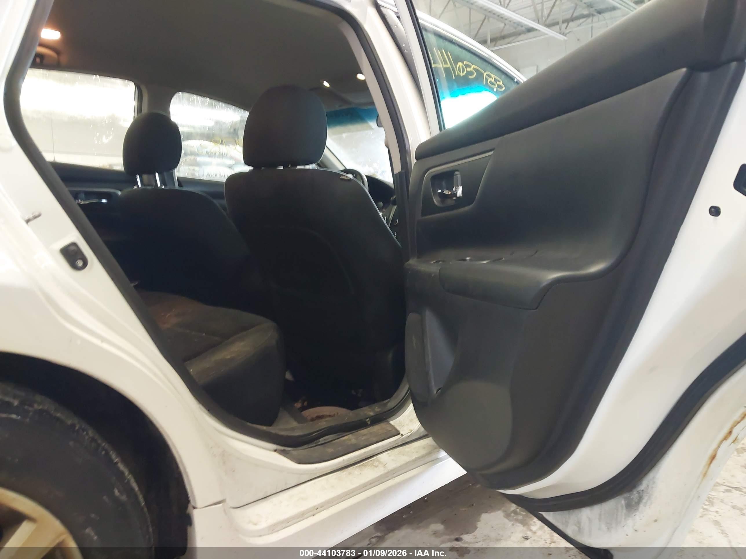 NISSAN ALTIMA image 8