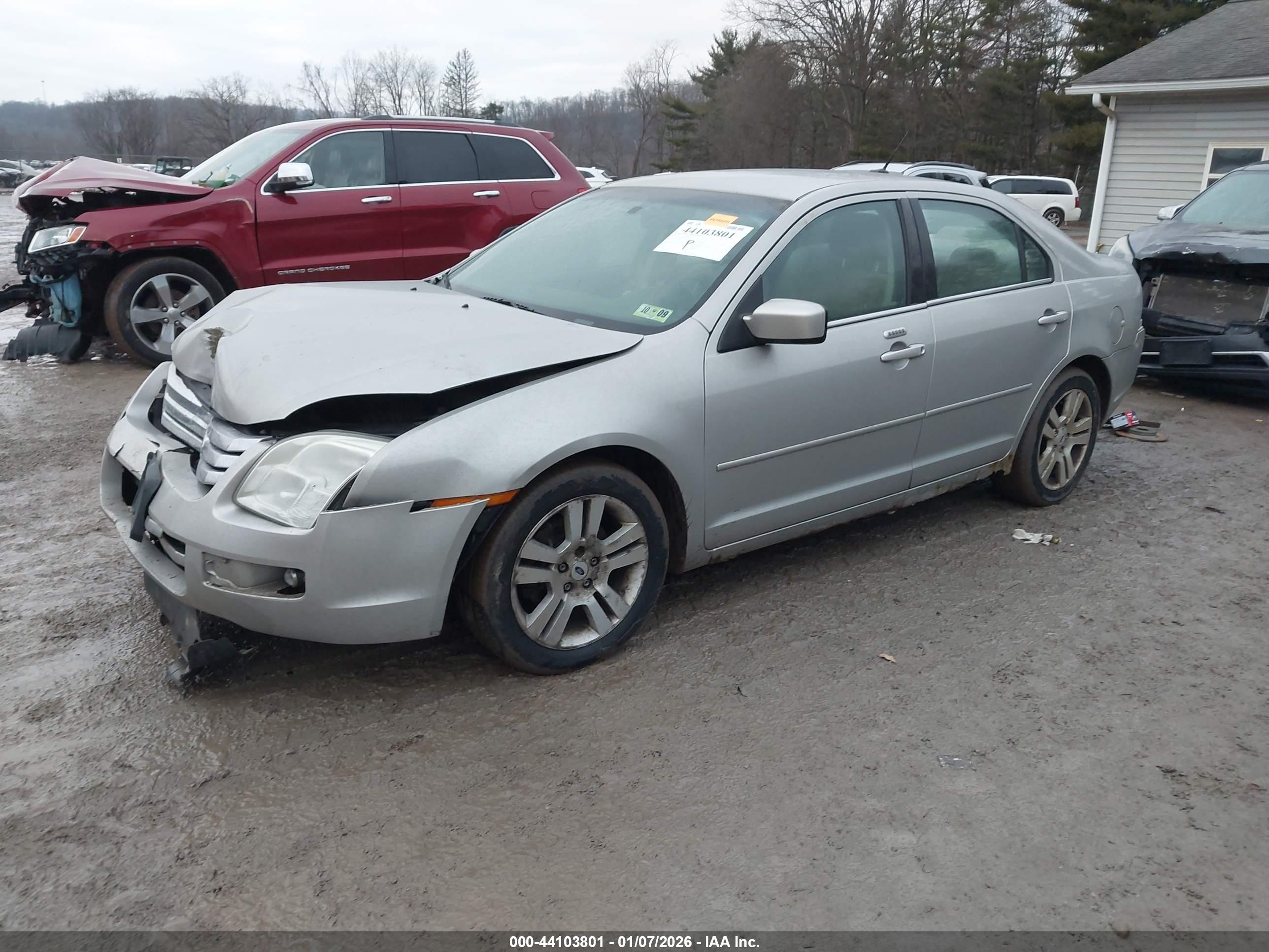 FORD FUSION image 2