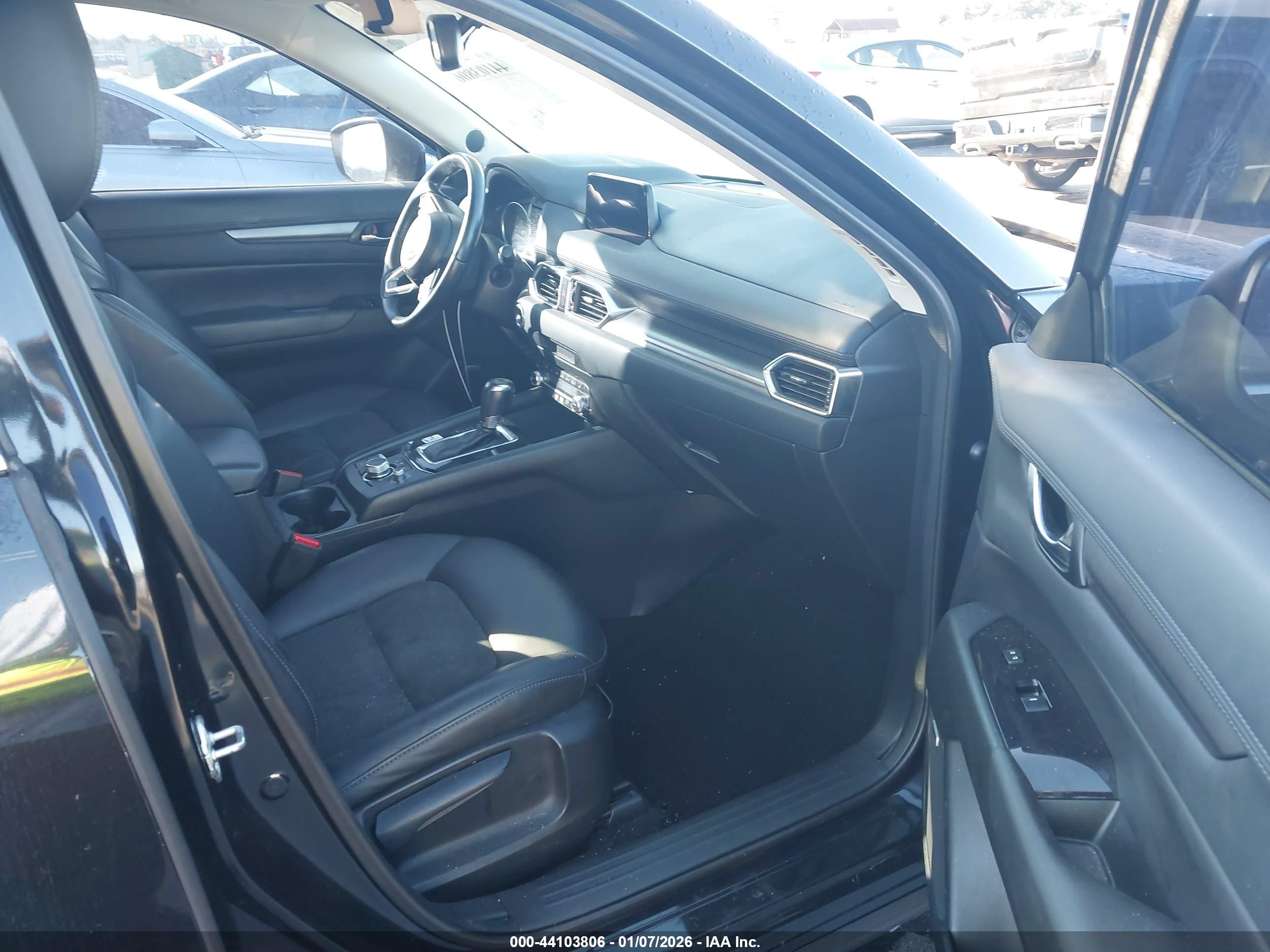 MAZDA CX-5 image 5