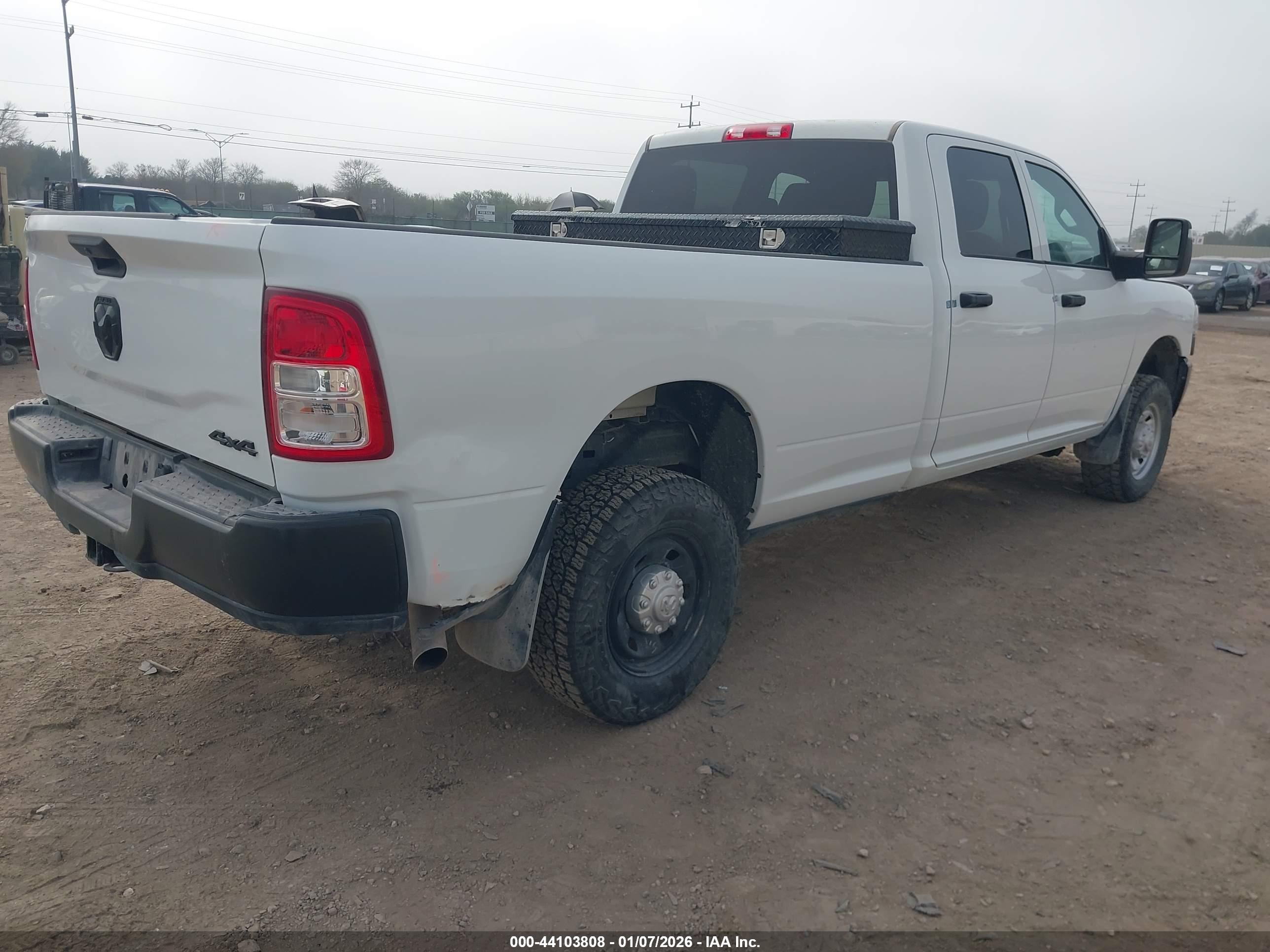 RAM 2500 image 4