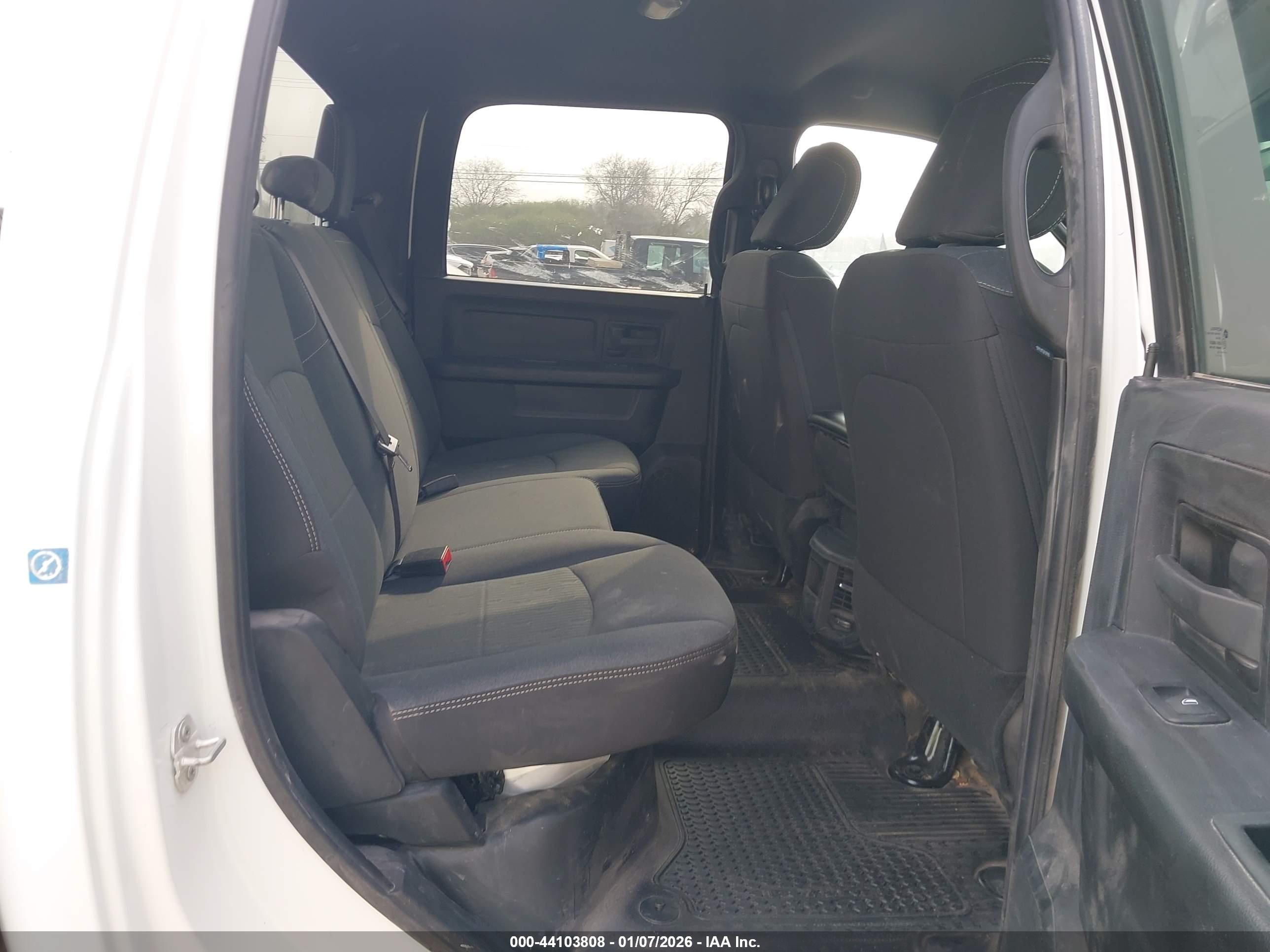 RAM 2500 image 8