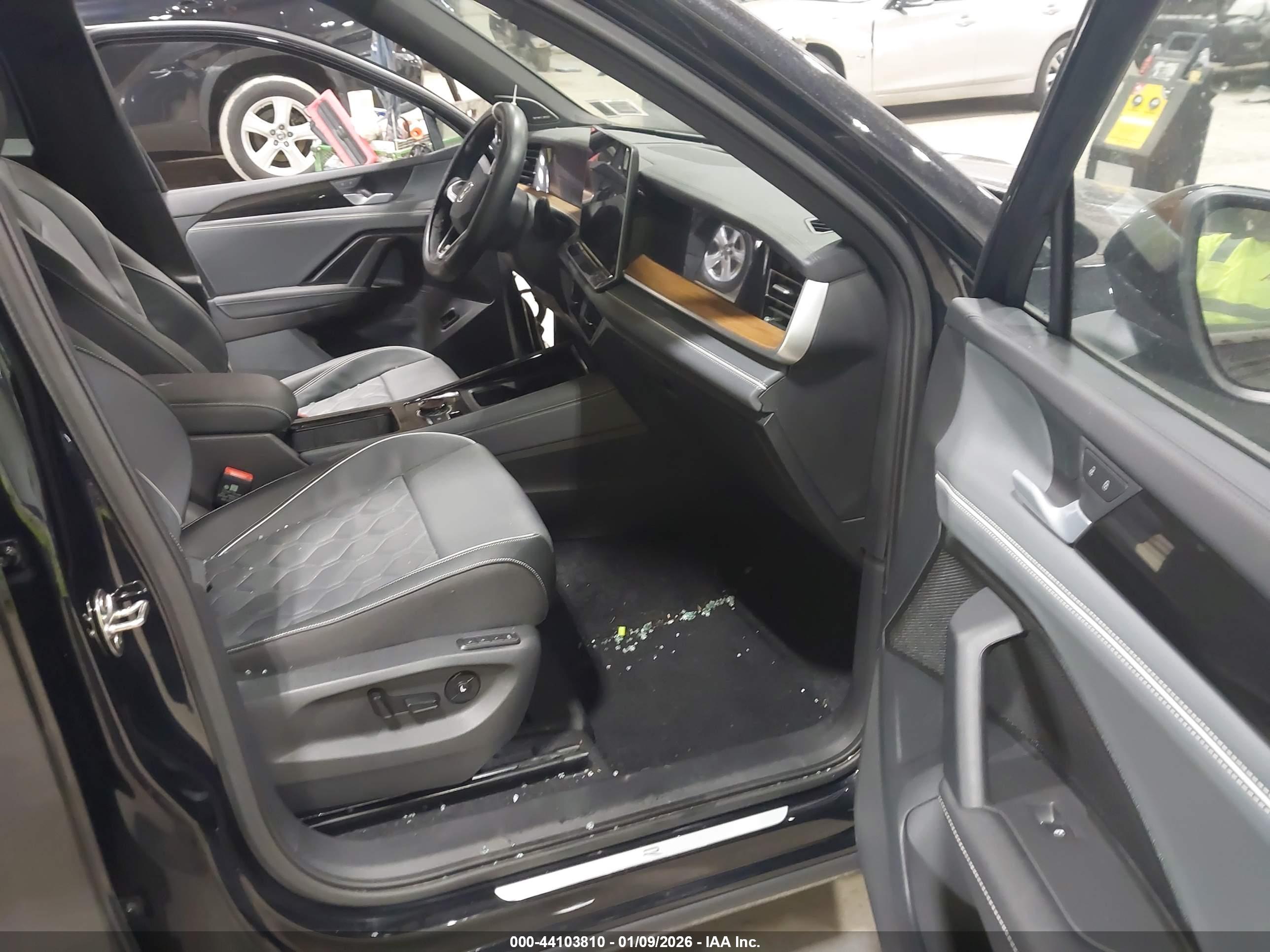 VOLKSWAGEN TIGUAN image 5