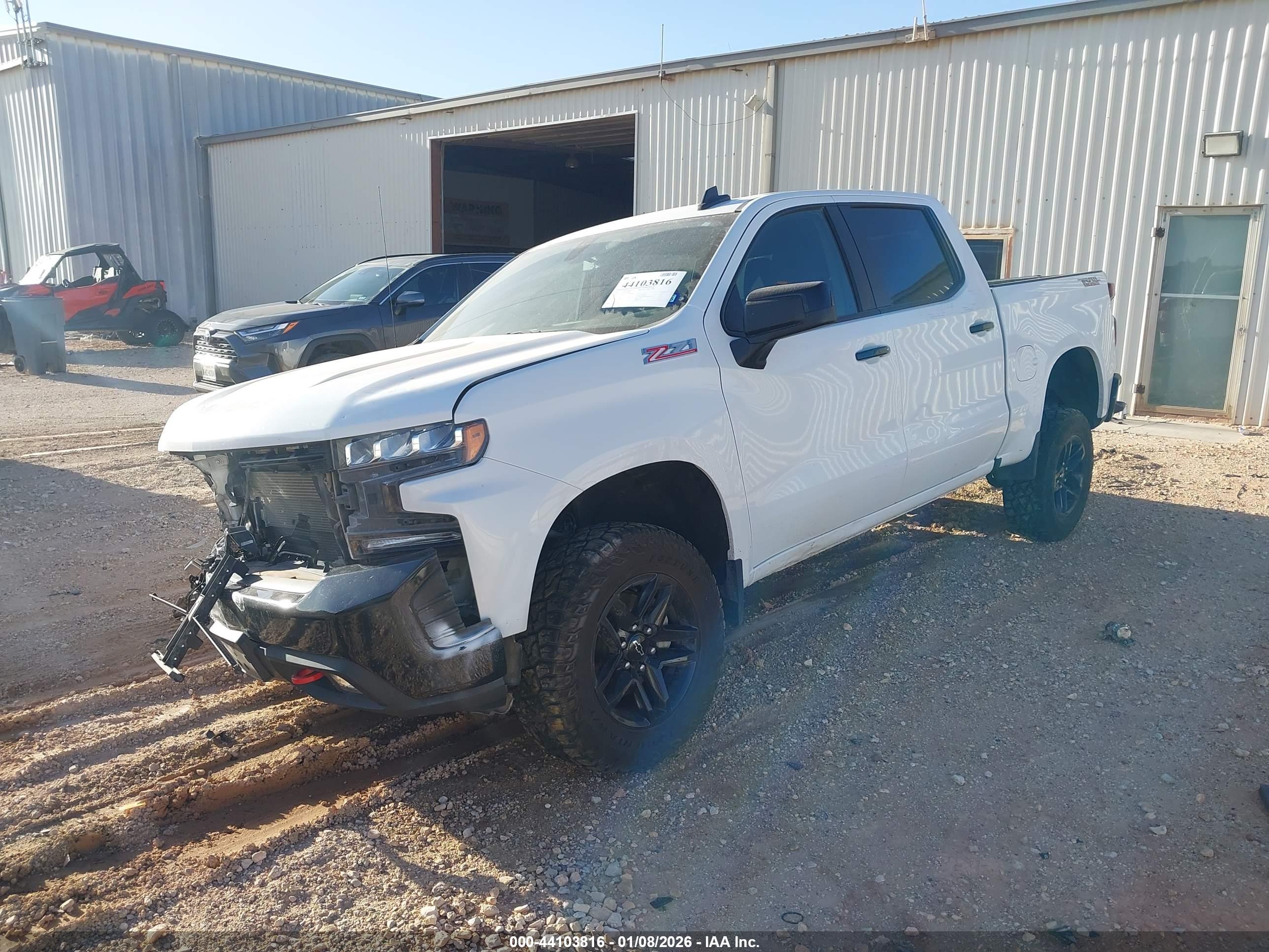 CHEVROLET SILVERADO image 2