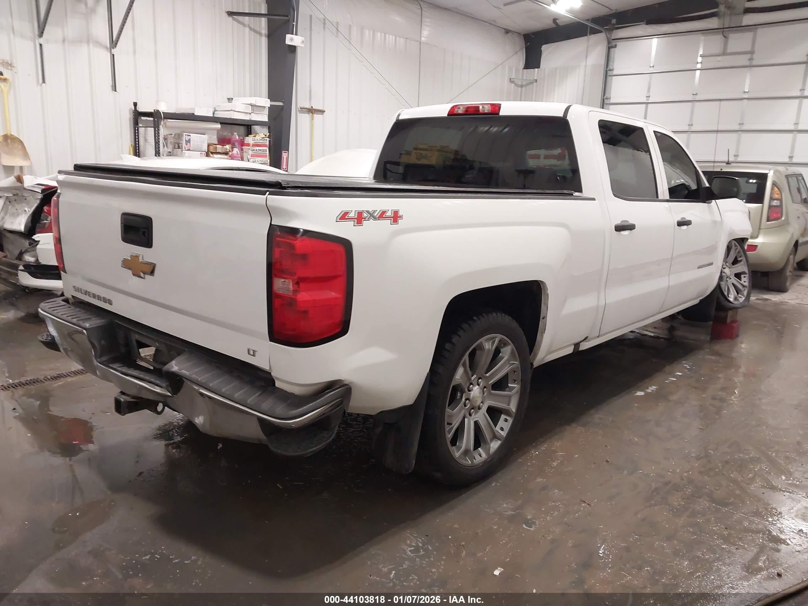 CHEVROLET SILVERADO image 4