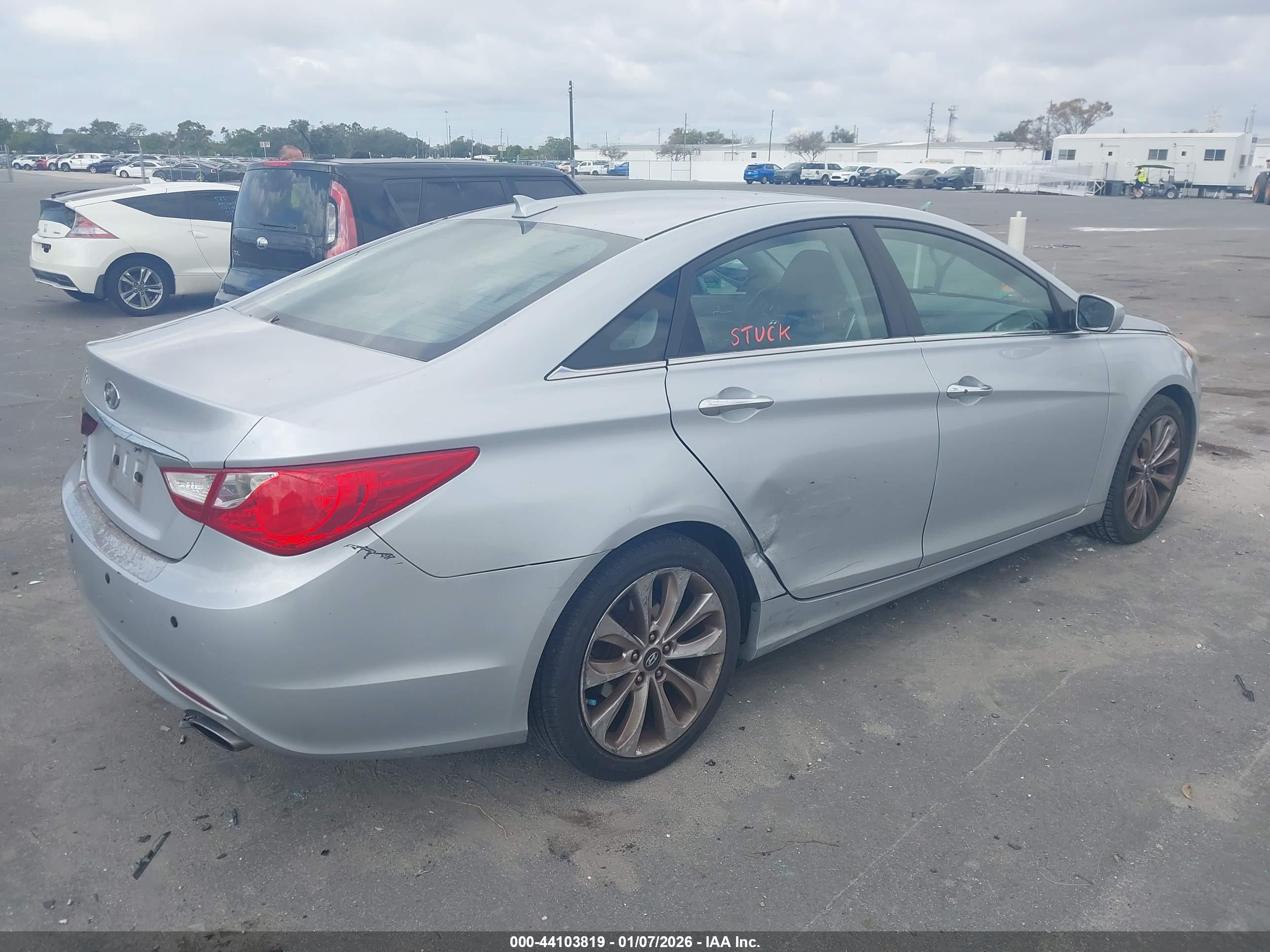 HYUNDAI SONATA image 4