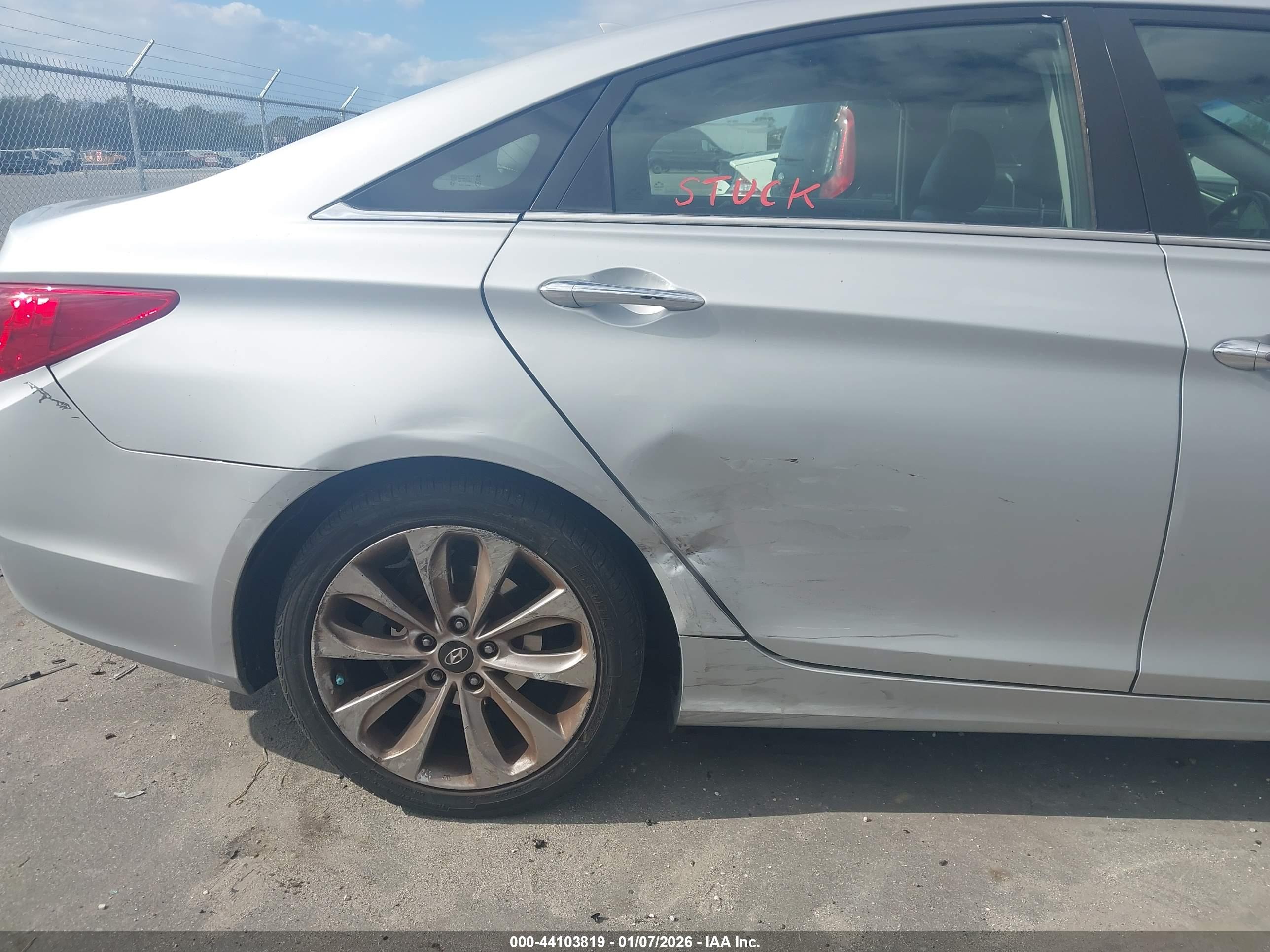 HYUNDAI SONATA image 6