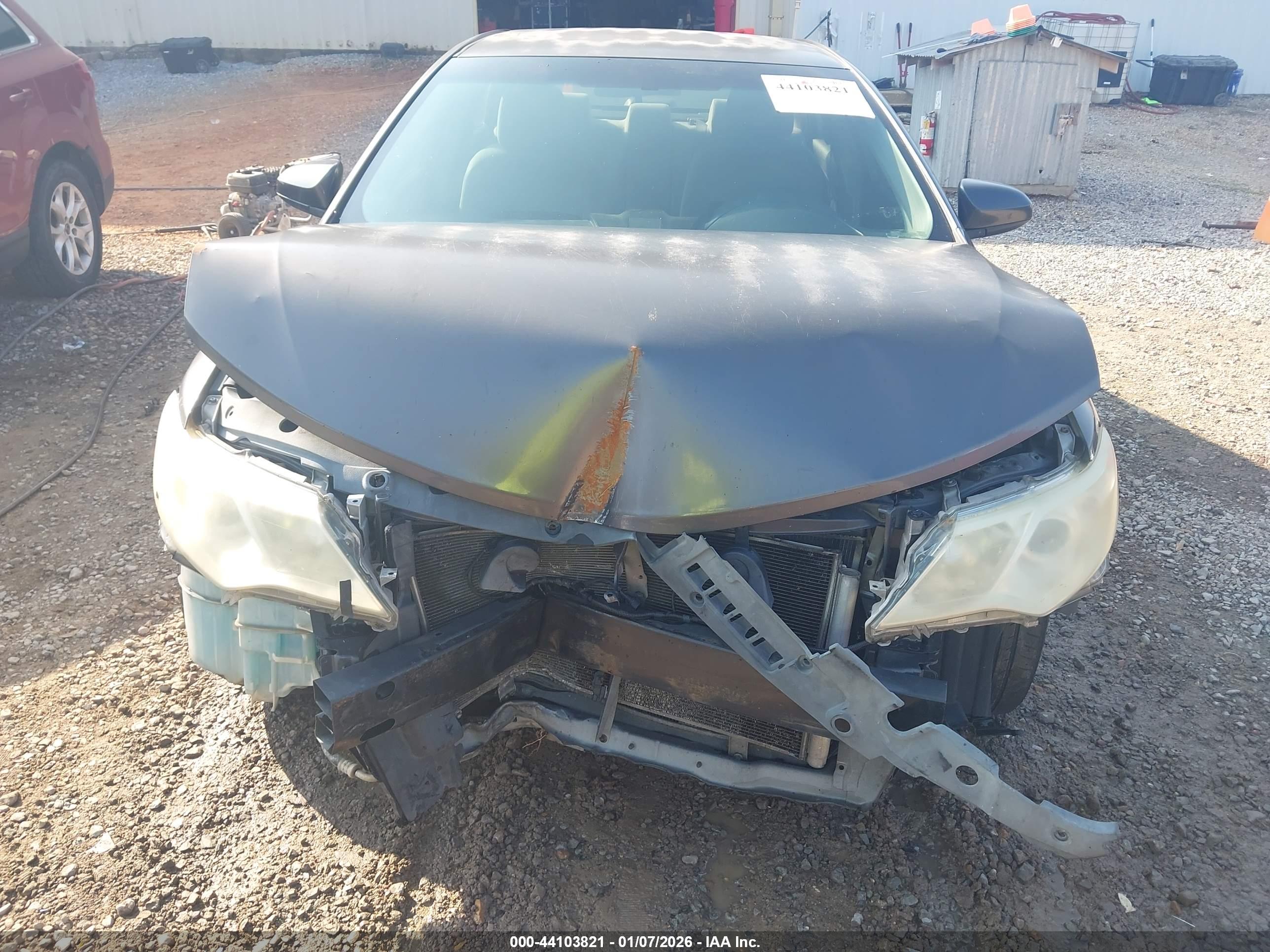 TOYOTA CAMRY image 6