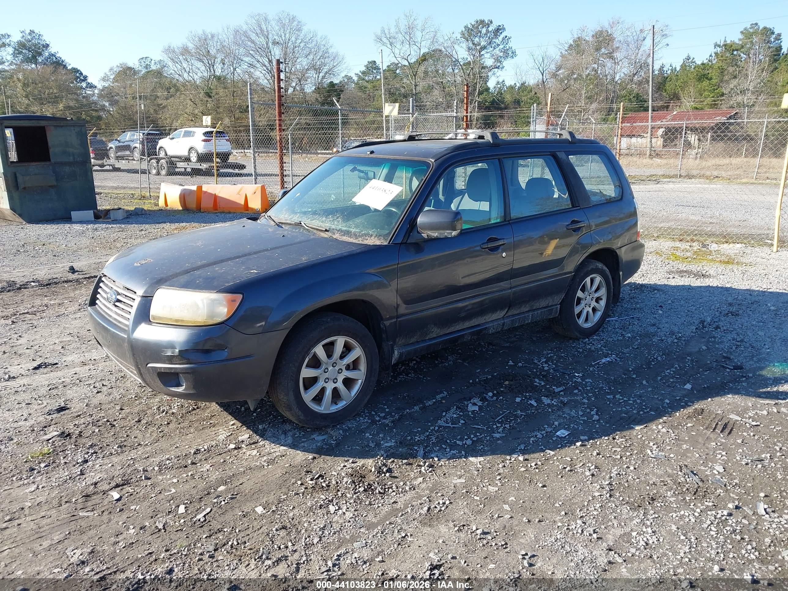 SUBARU FORESTER image 2