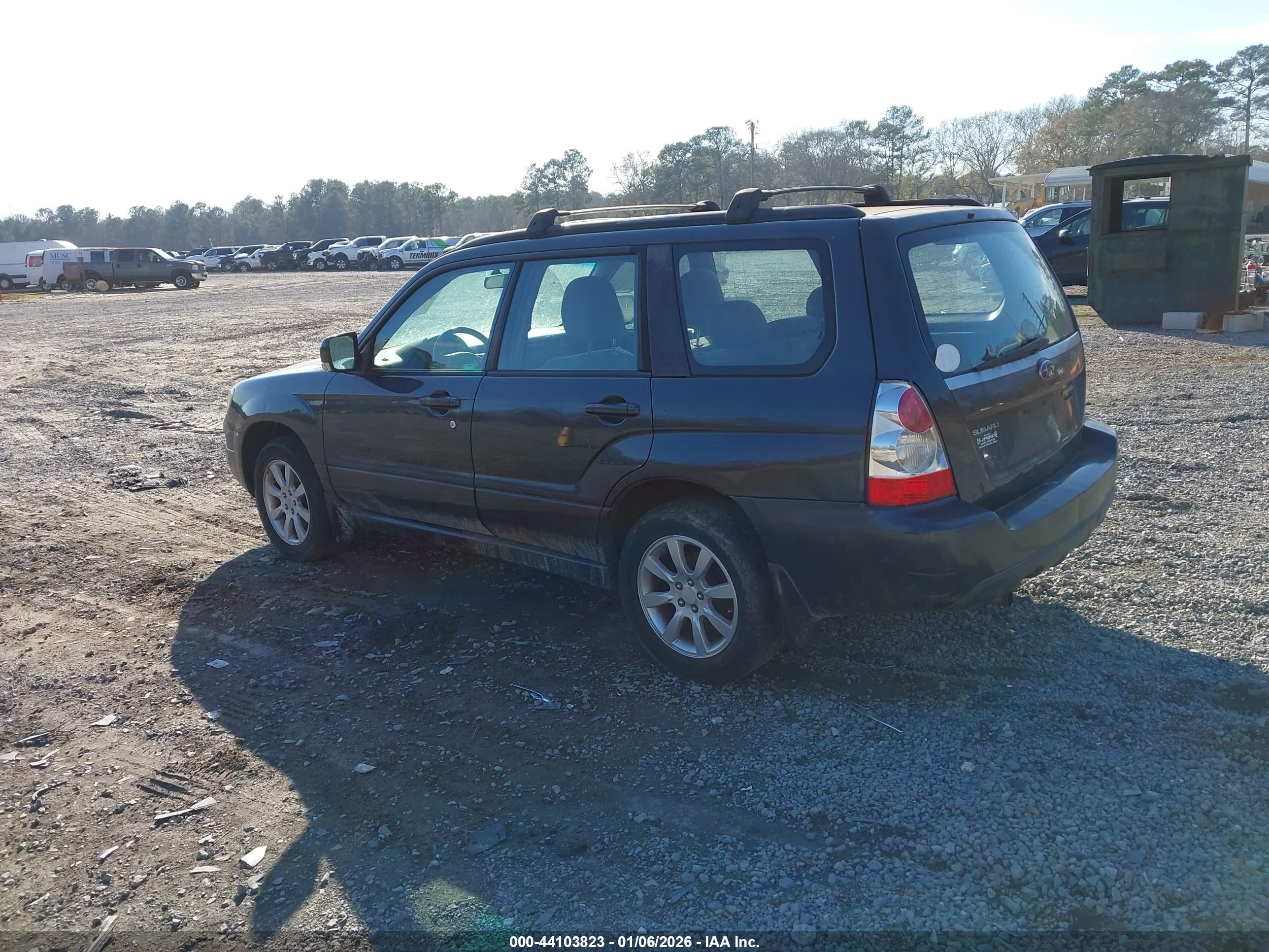SUBARU FORESTER image 3