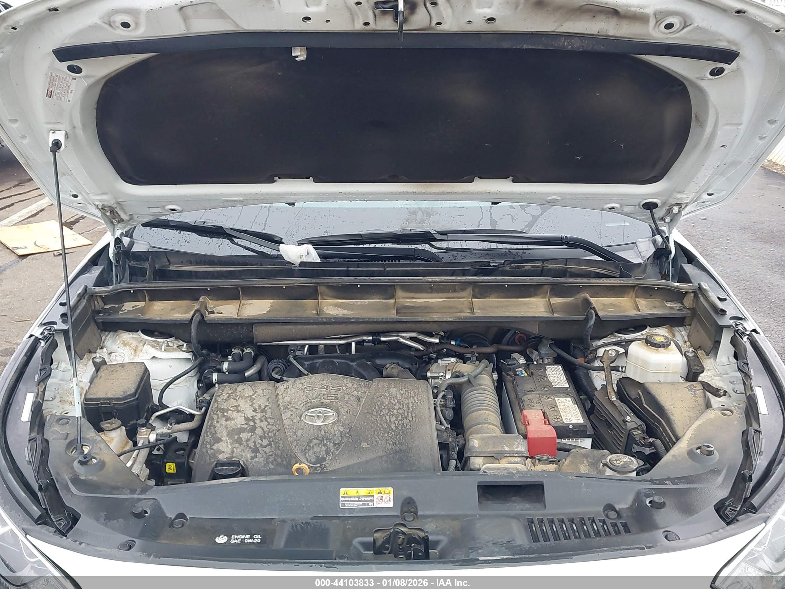 TOYOTA HIGHLANDER image 10