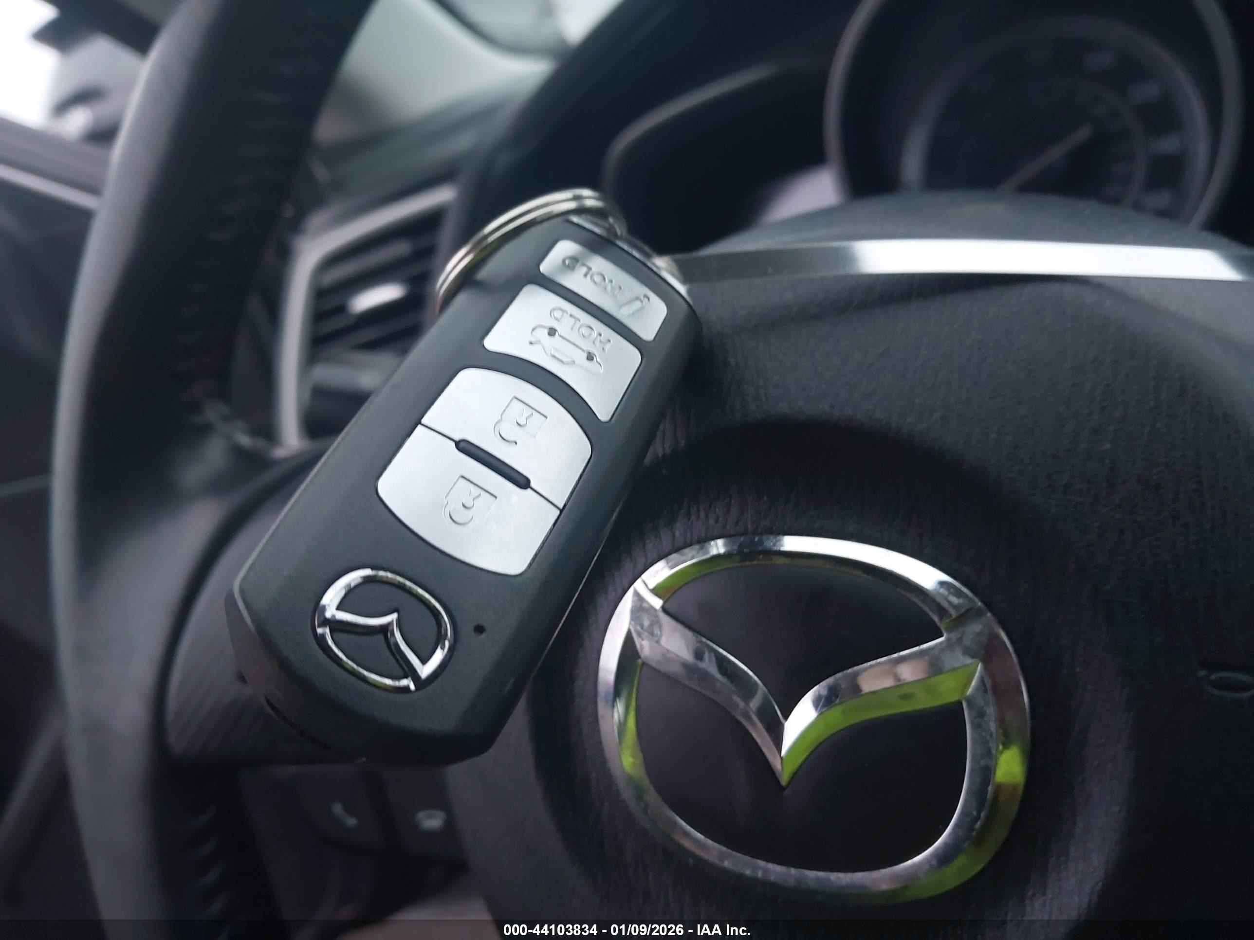 MAZDA MAZDA3 image 11