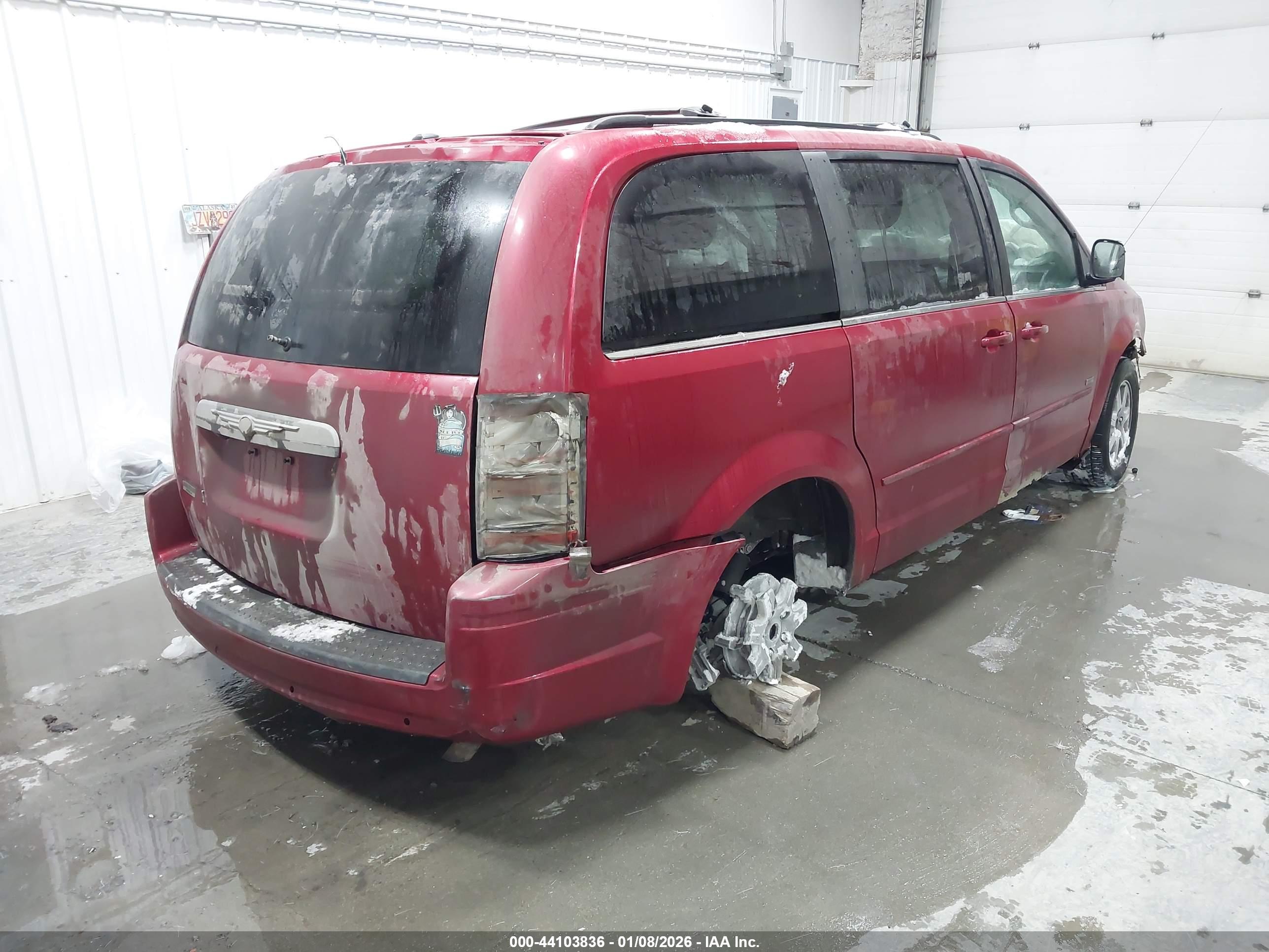 CHRYSLER TOWN image 4