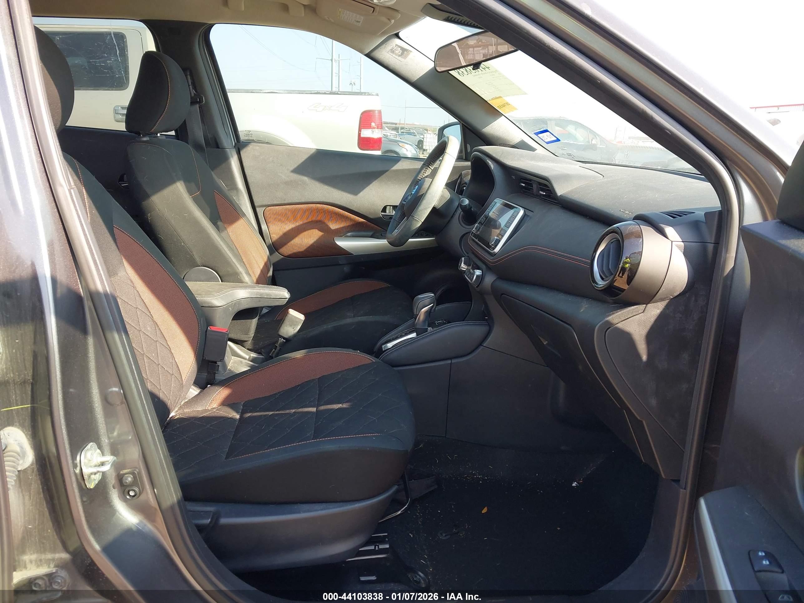 NISSAN KICKS image 5