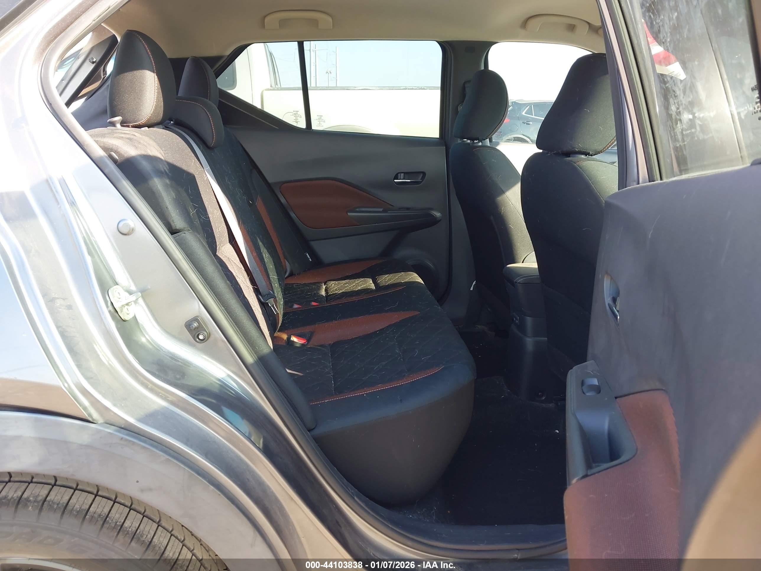 NISSAN KICKS image 8