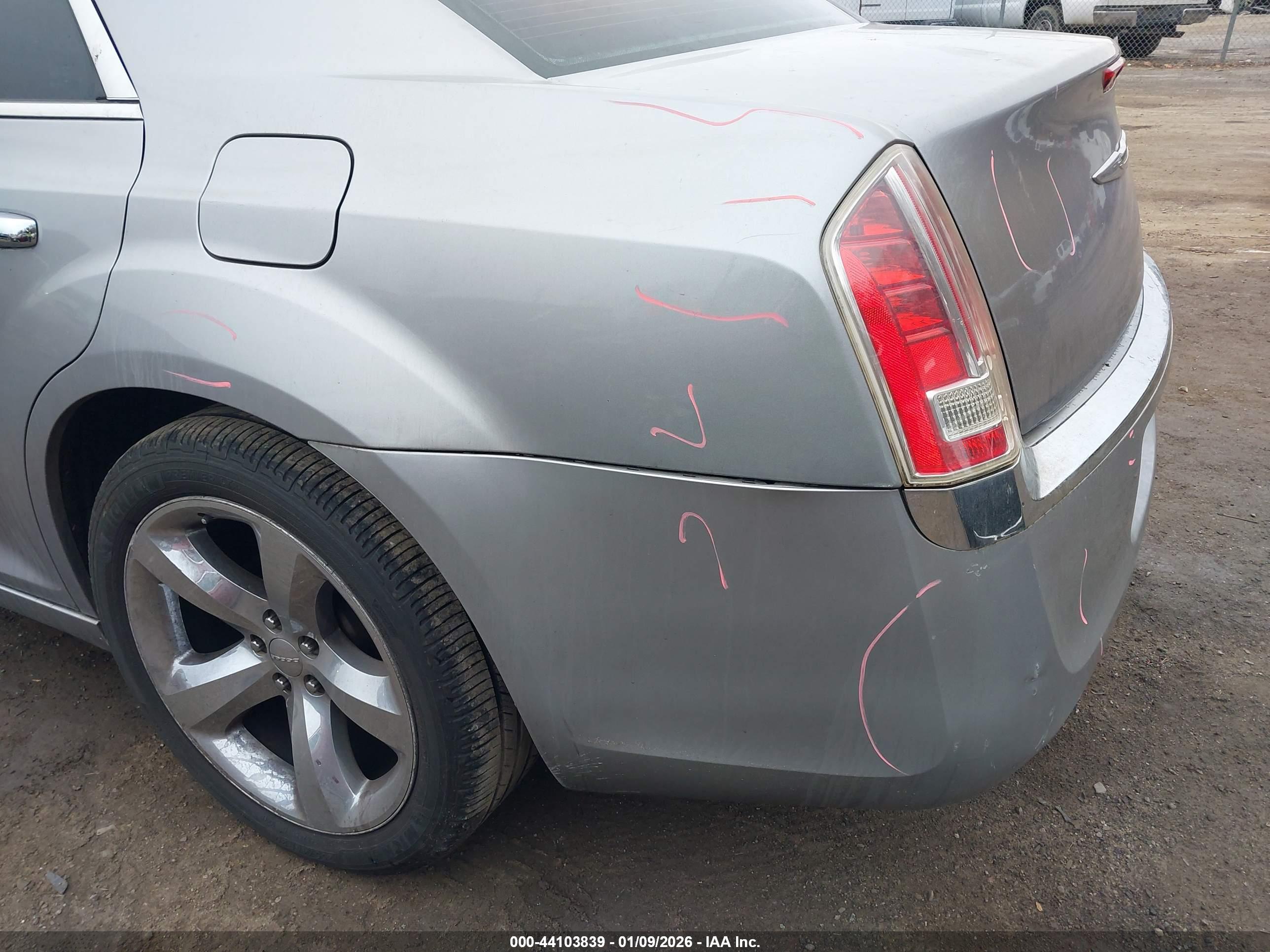 CHRYSLER 300C image 6