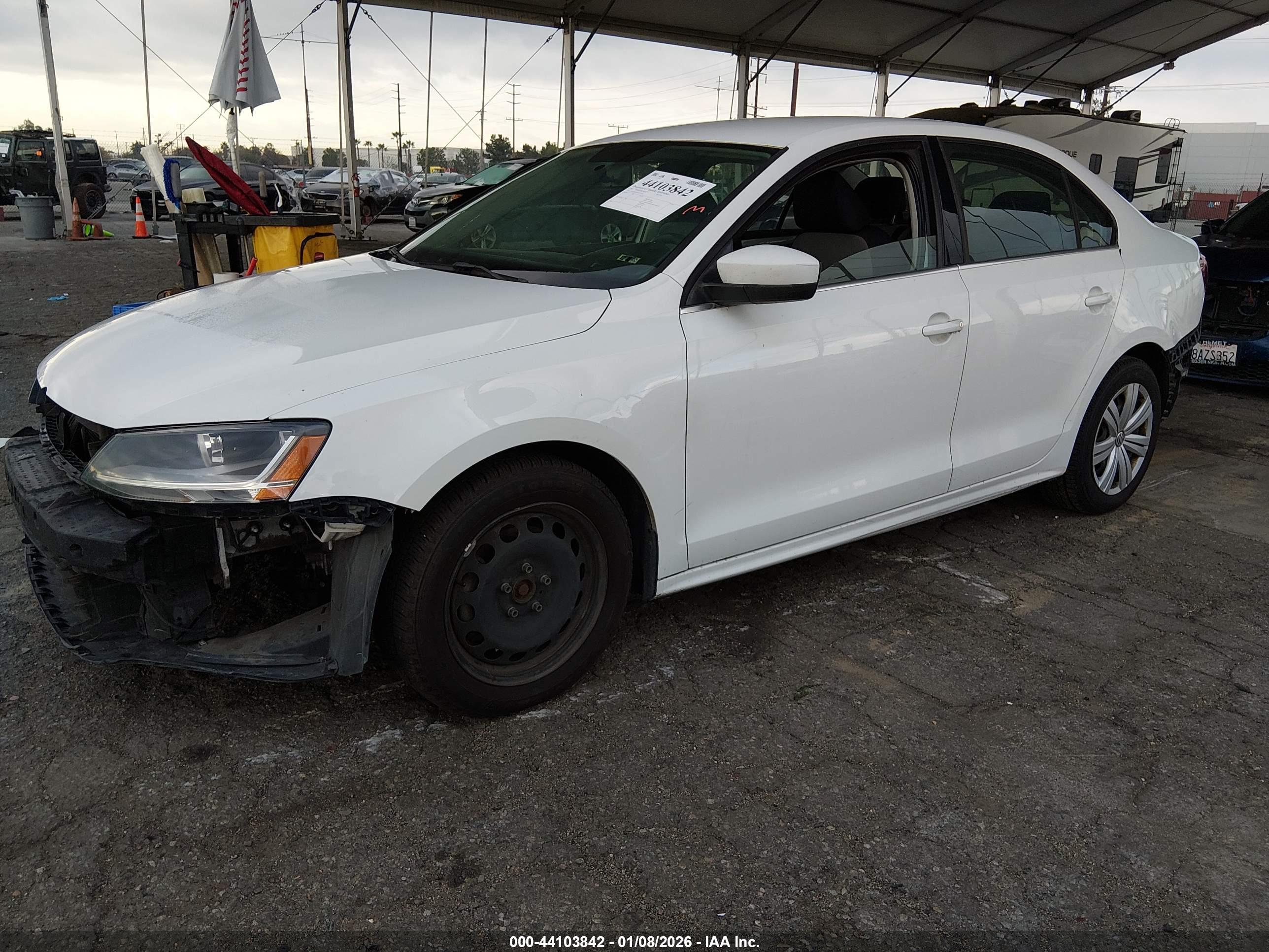 VOLKSWAGEN JETTA image 2