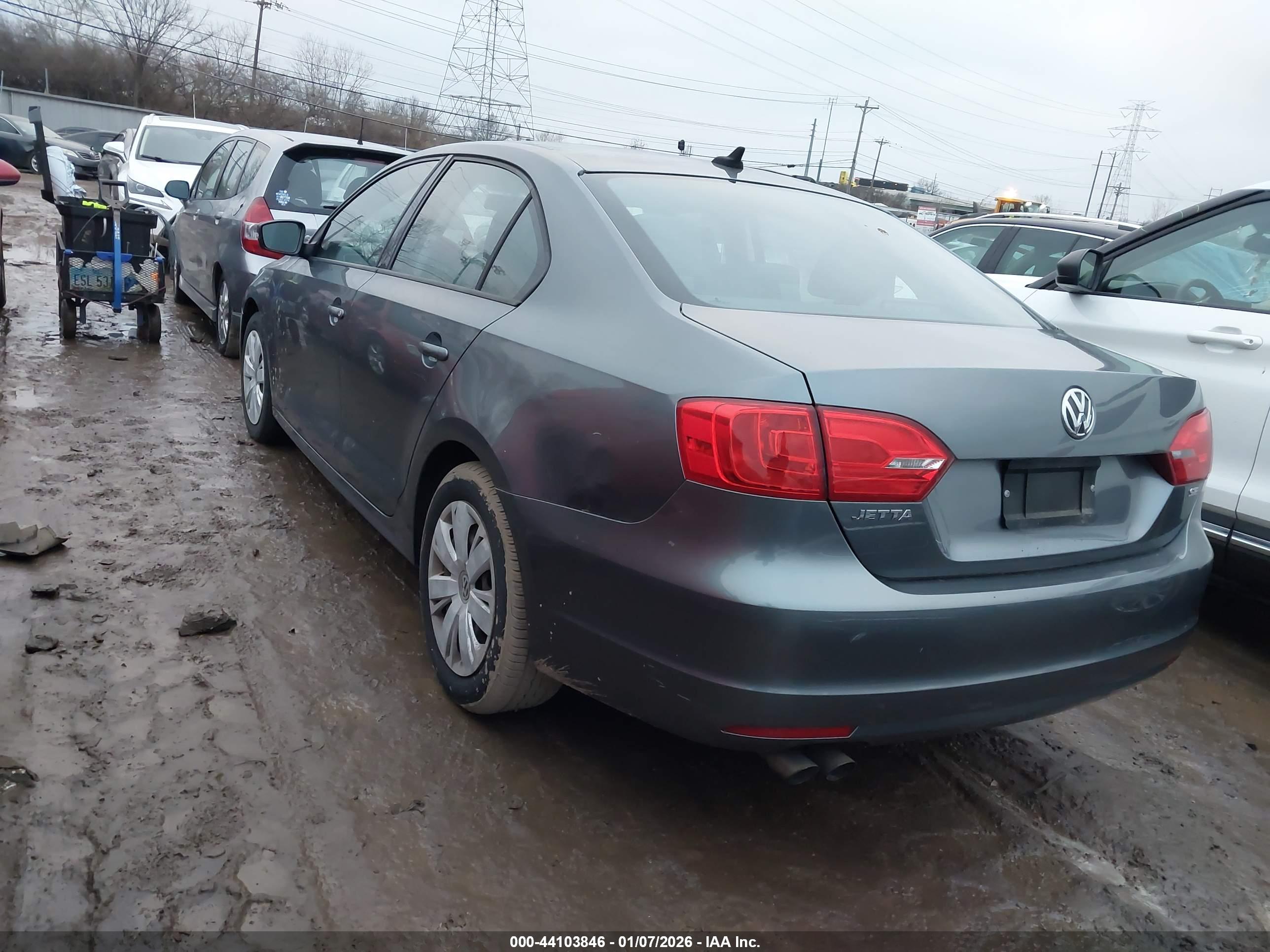 VOLKSWAGEN JETTA image 3