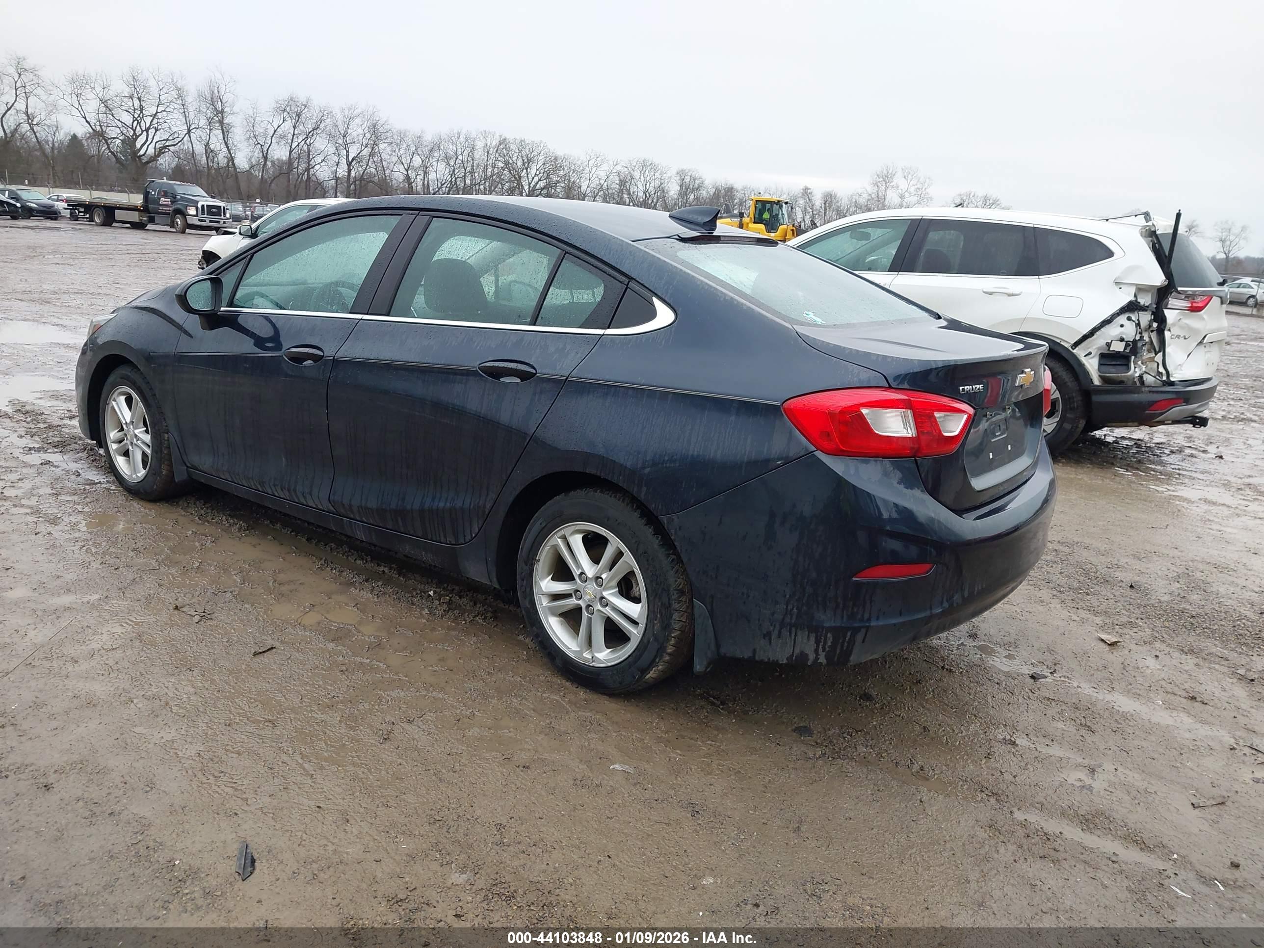 CHEVROLET CRUZE image 3