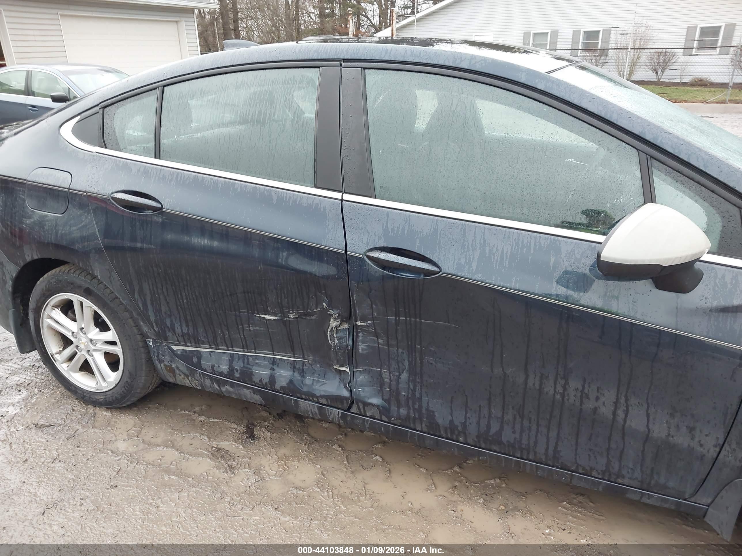 CHEVROLET CRUZE image 6