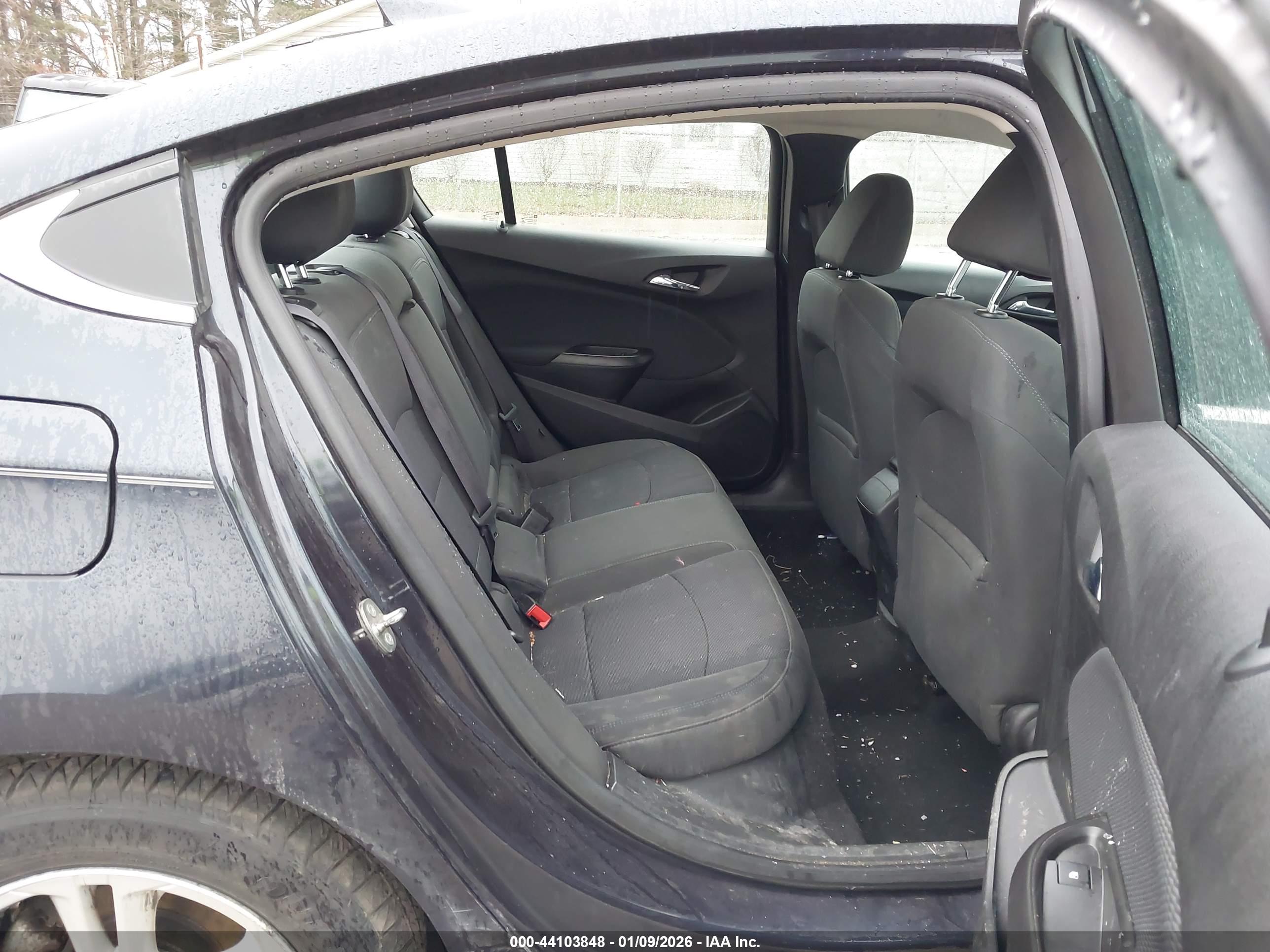 CHEVROLET CRUZE image 8
