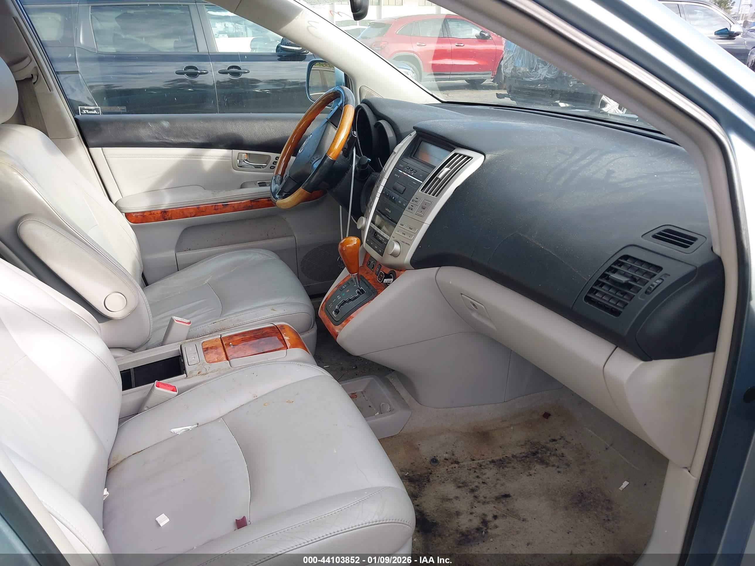 LEXUS RX image 5