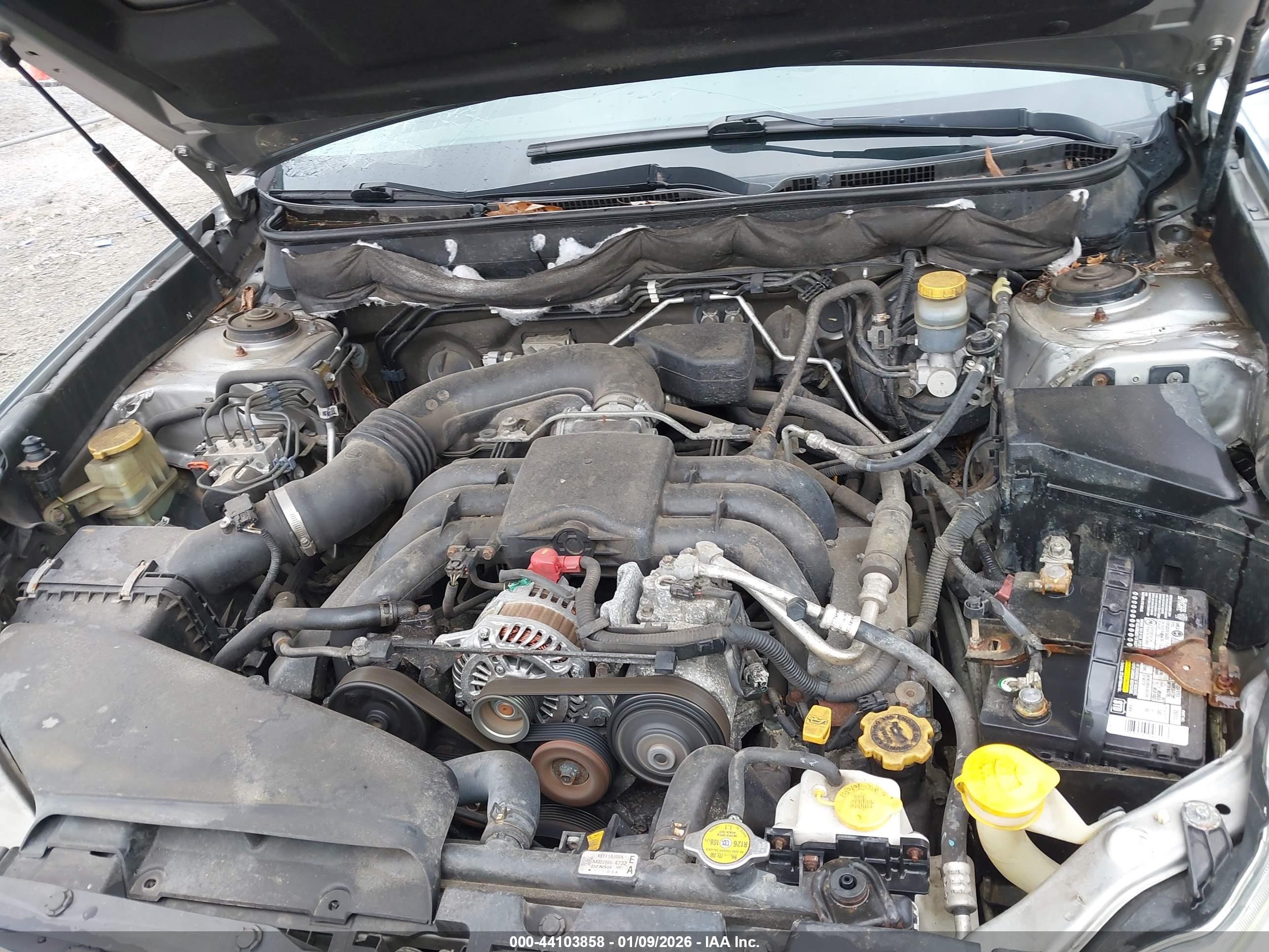 SUBARU OUTBACK image 10