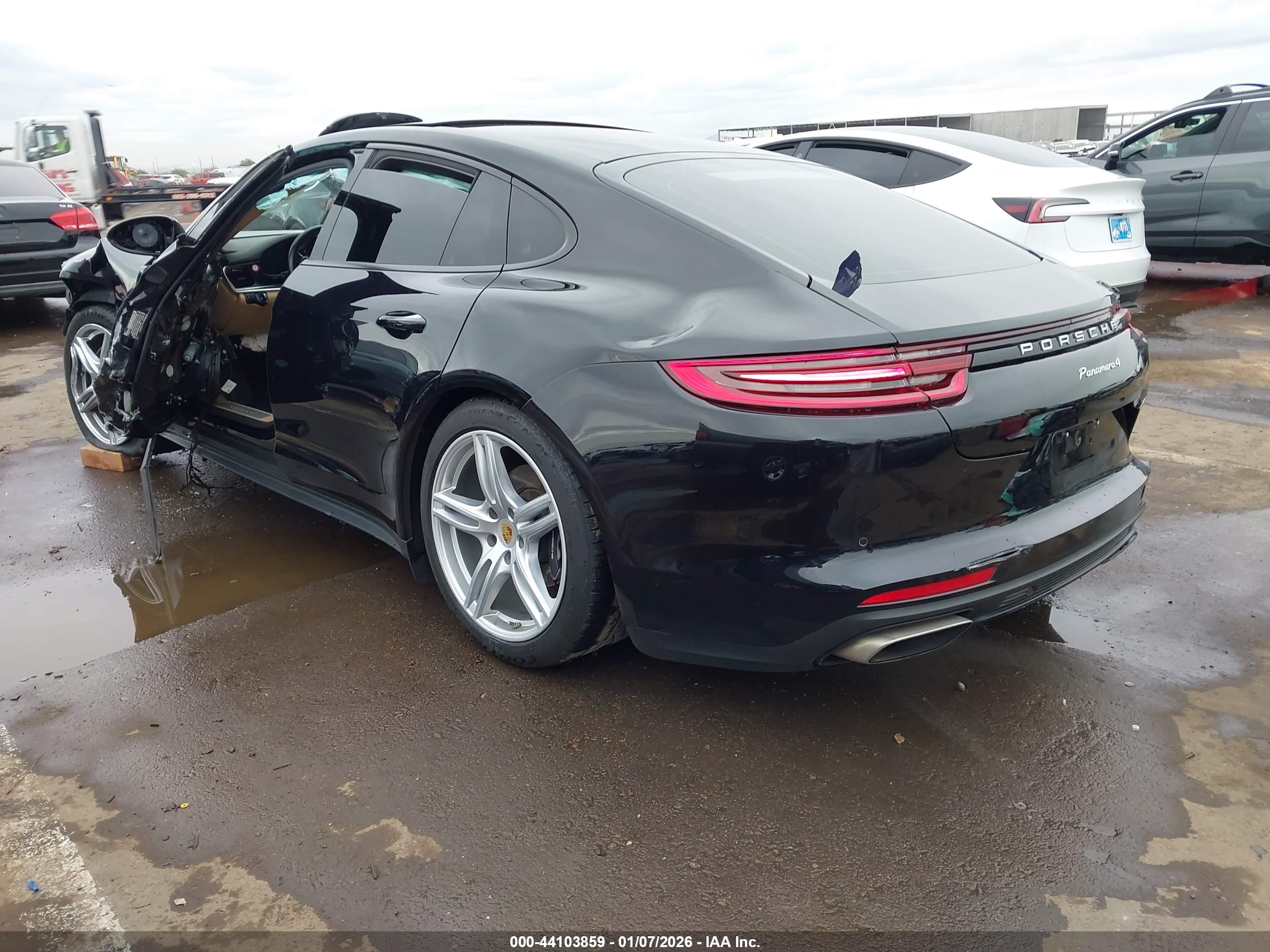 PORSCHE PANAMERA image 3