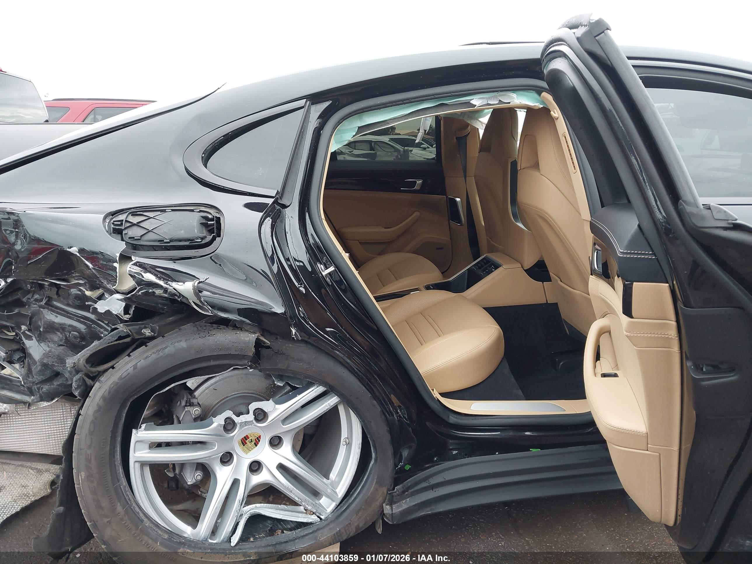 PORSCHE PANAMERA image 8