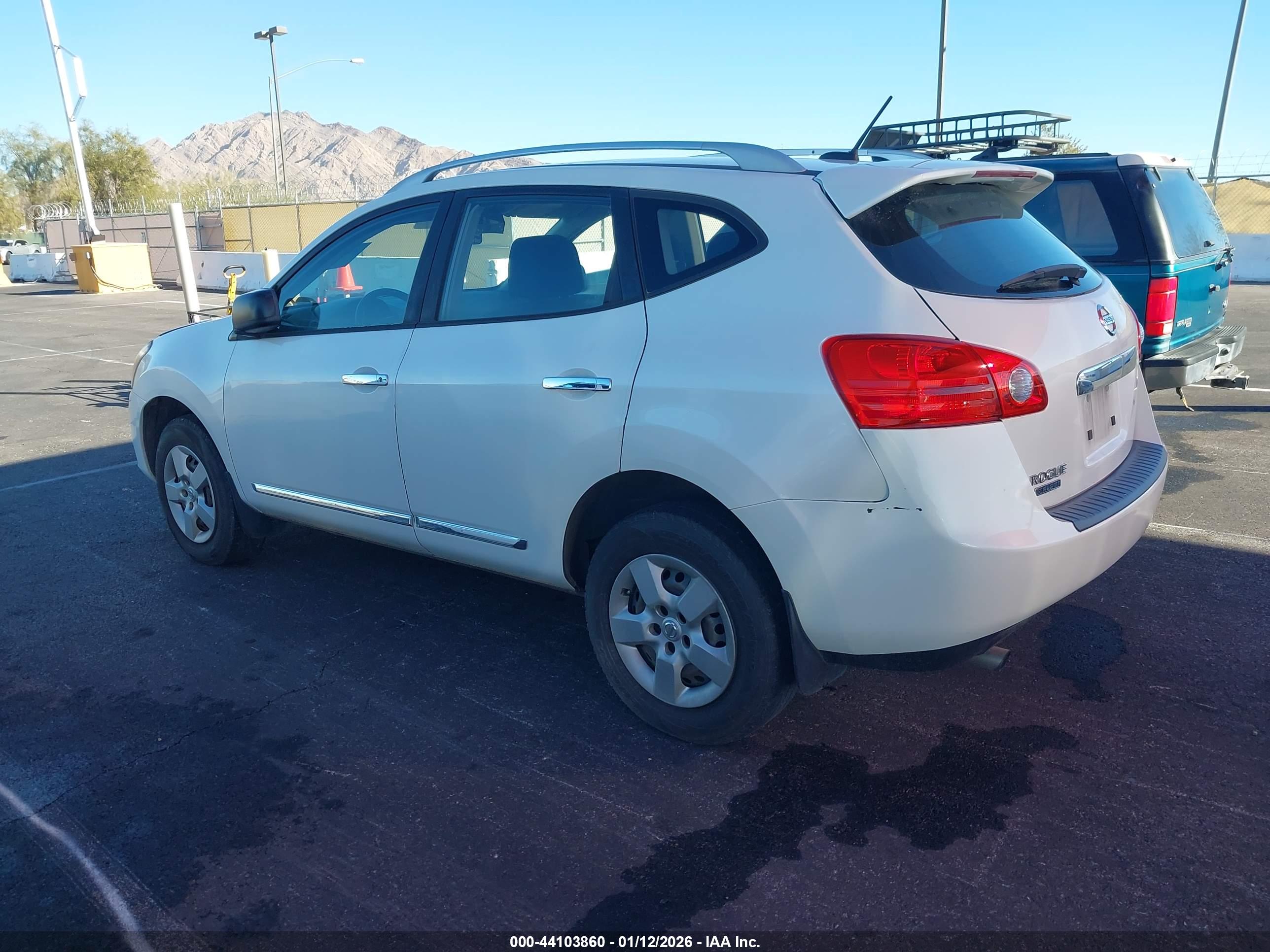 NISSAN ROGUE image 3
