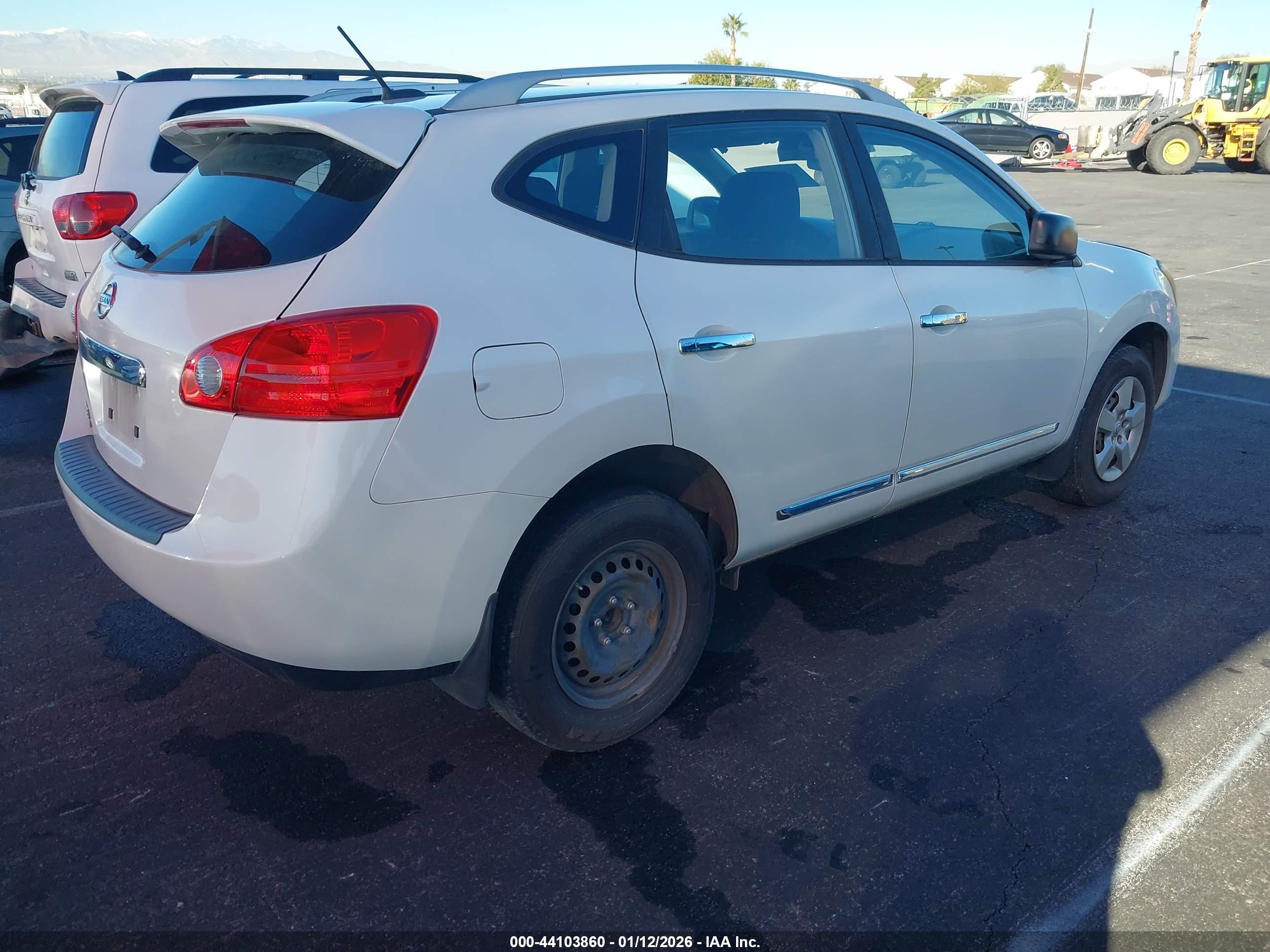 NISSAN ROGUE image 4