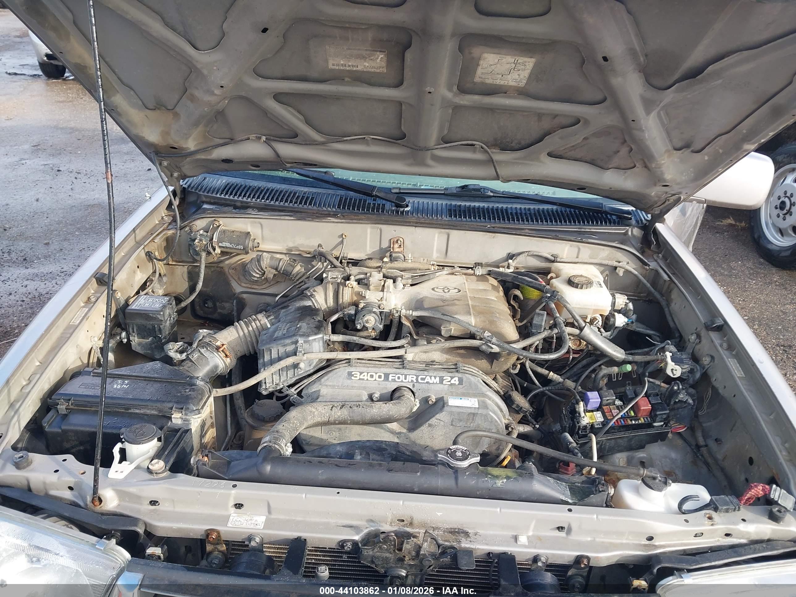 TOYOTA 4RUNNER image 10