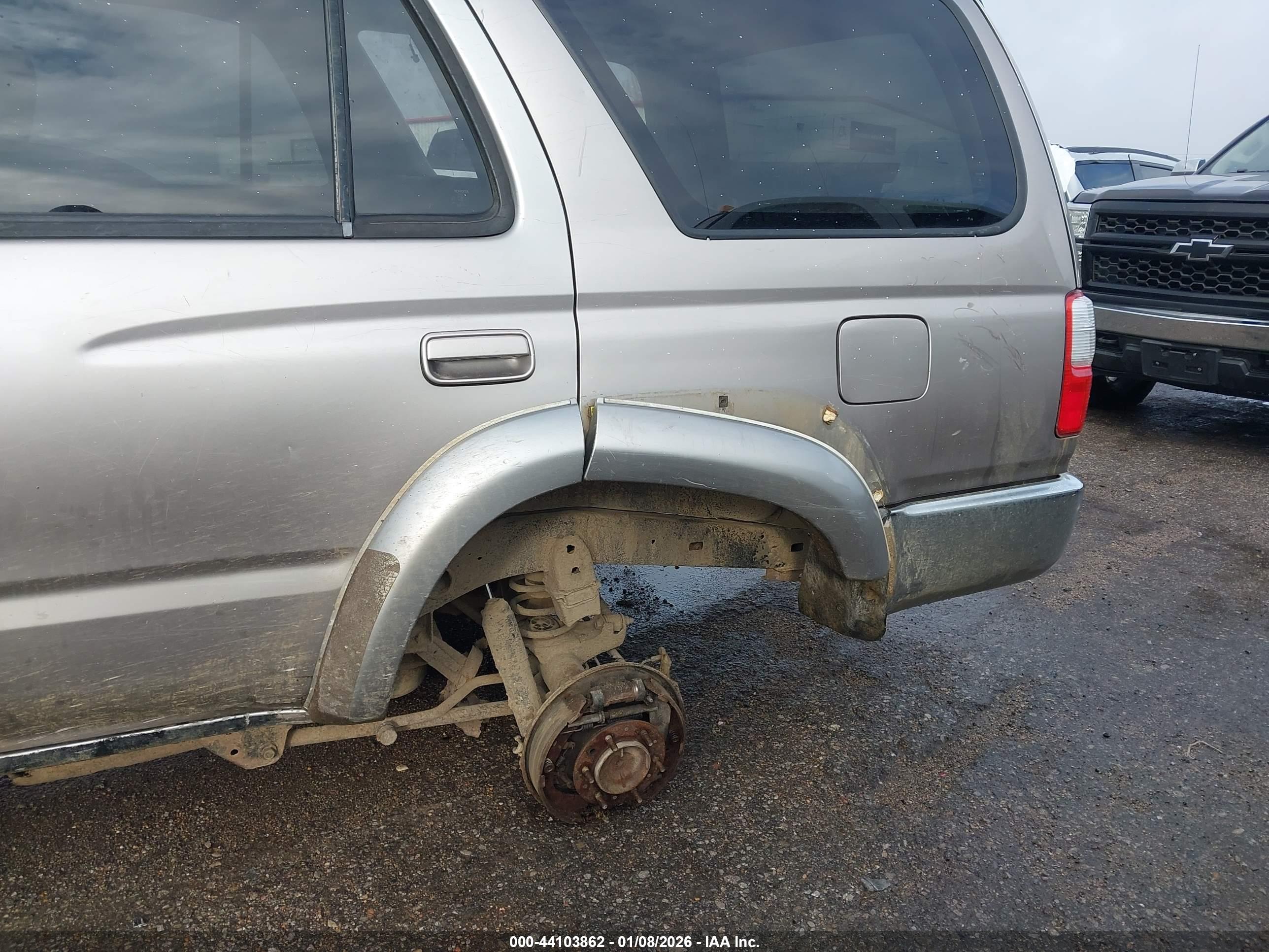 TOYOTA 4RUNNER image 6