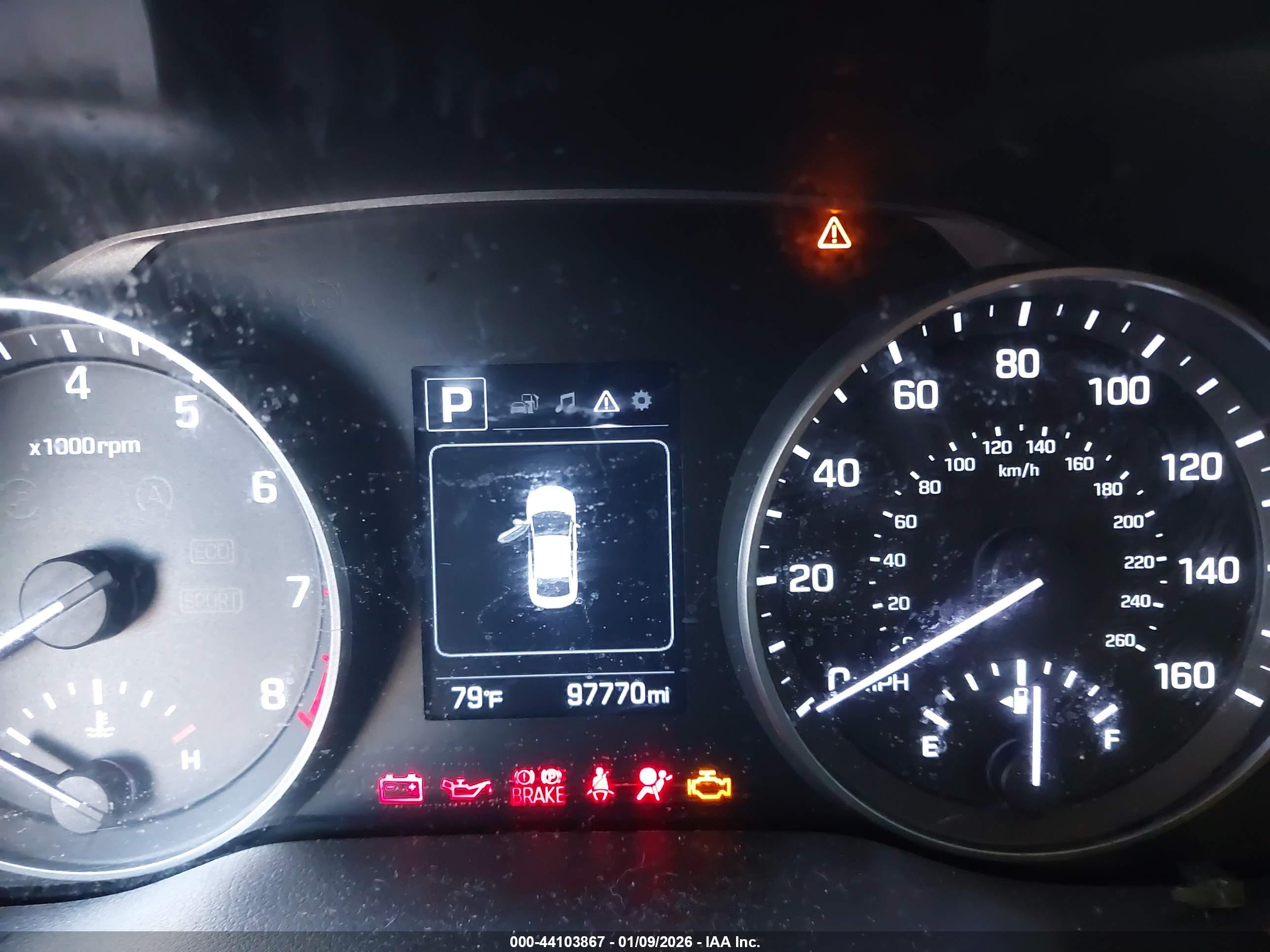 HYUNDAI ELANTRA image 7