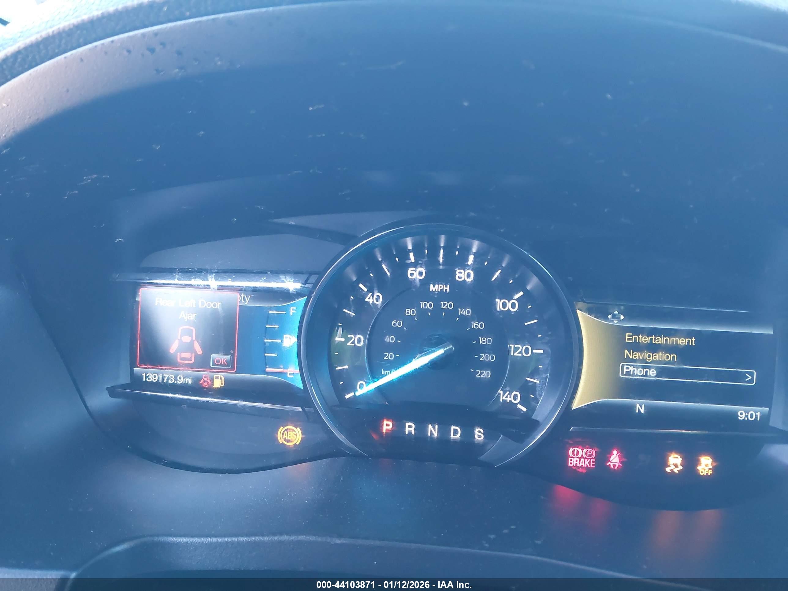 FORD EXPLORER image 7