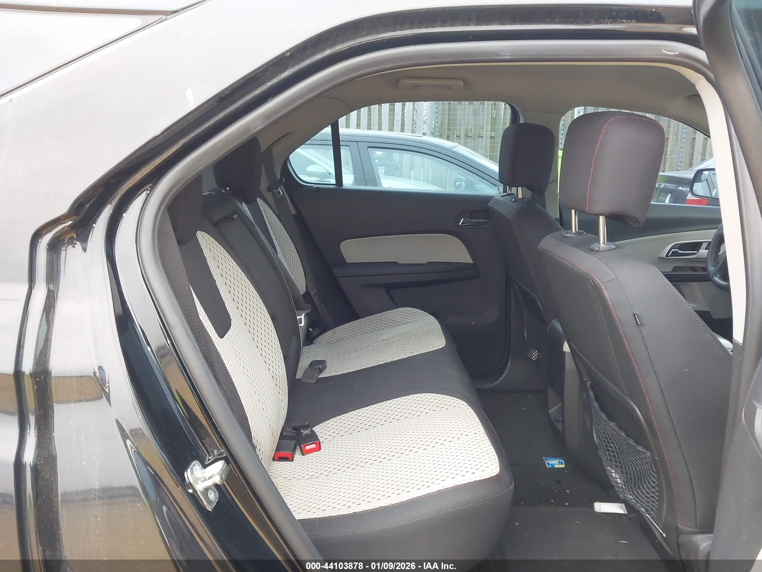 CHEVROLET EQUINOX image 8