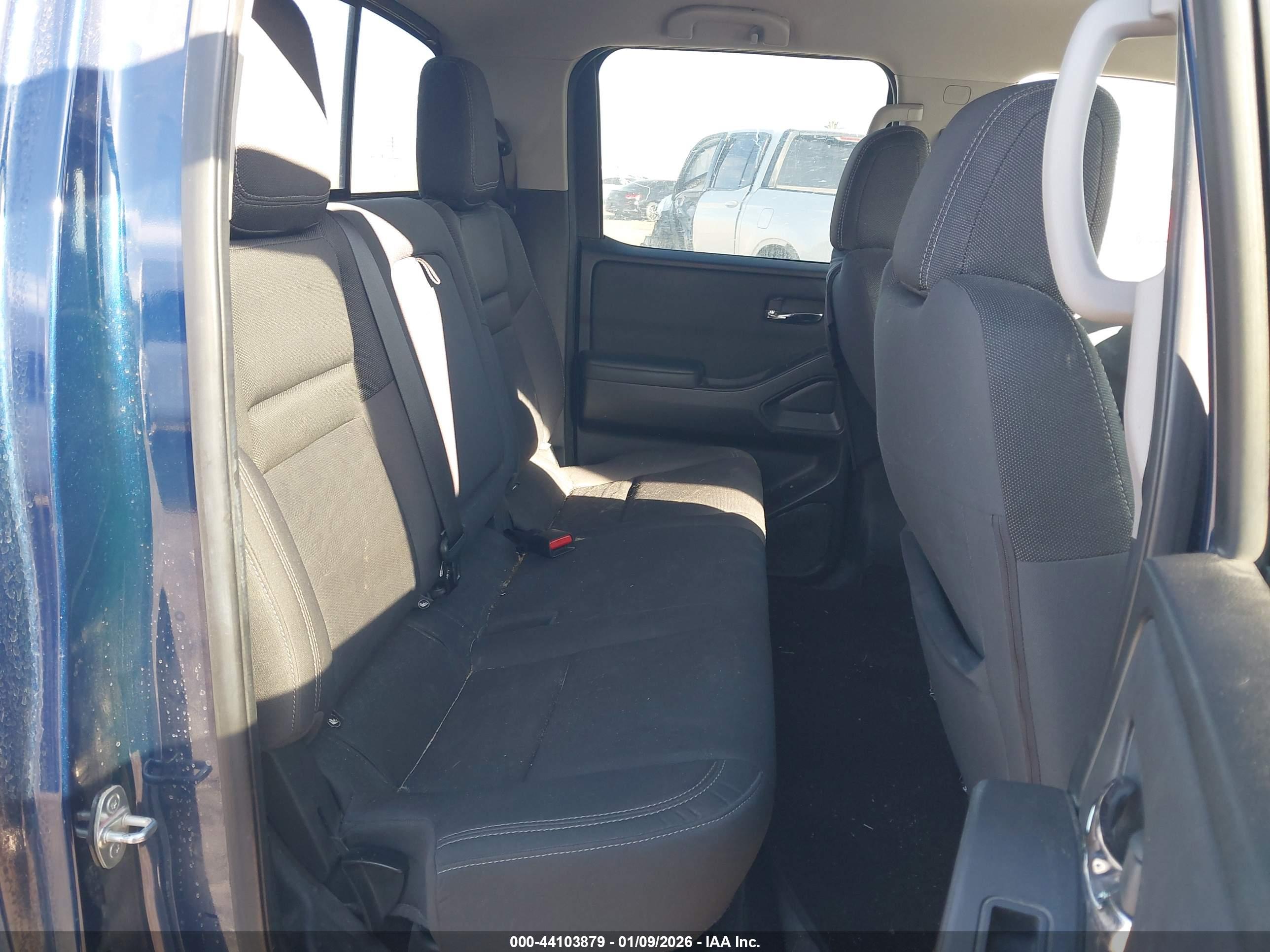NISSAN FRONTIER image 8