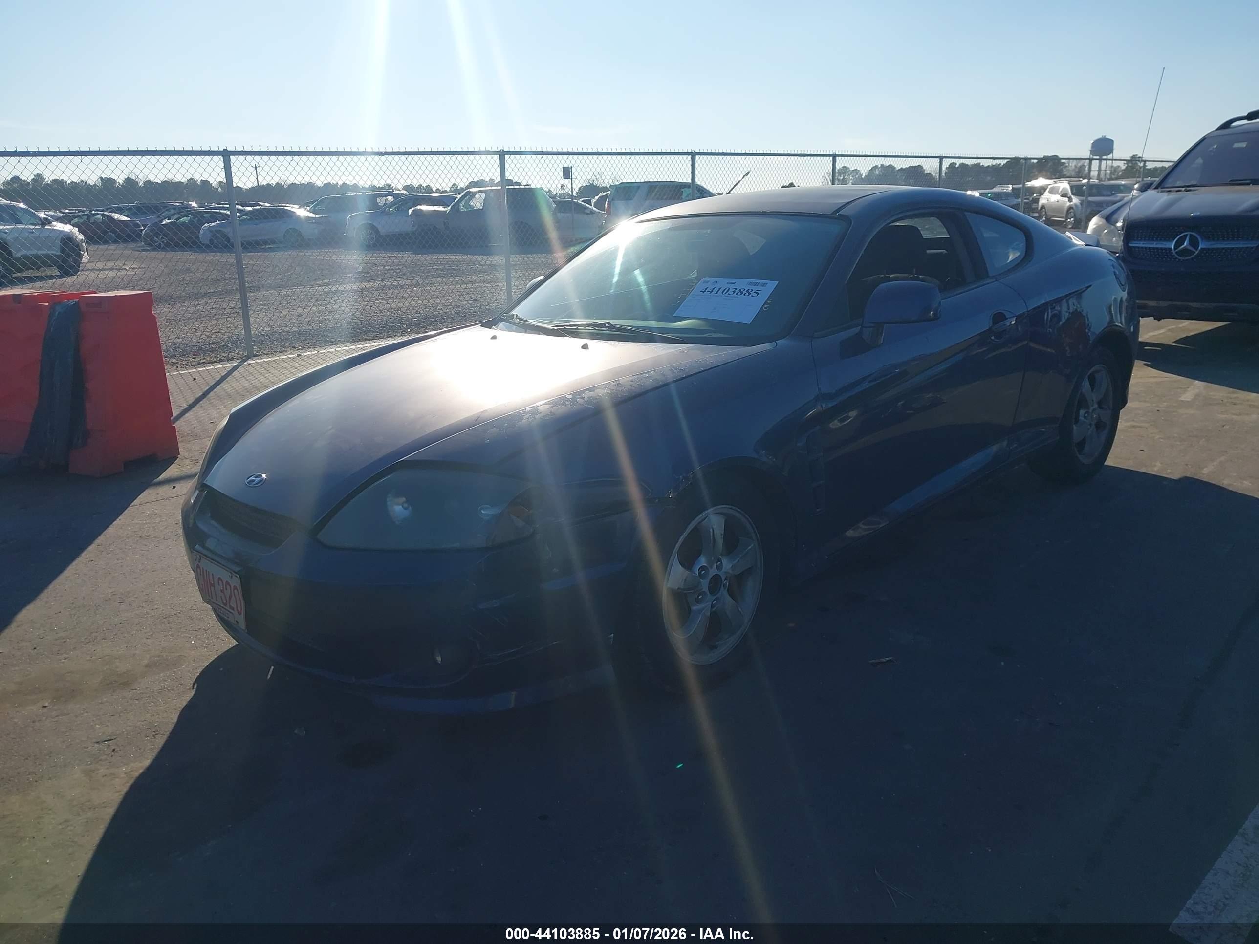 HYUNDAI TIBURON image 2