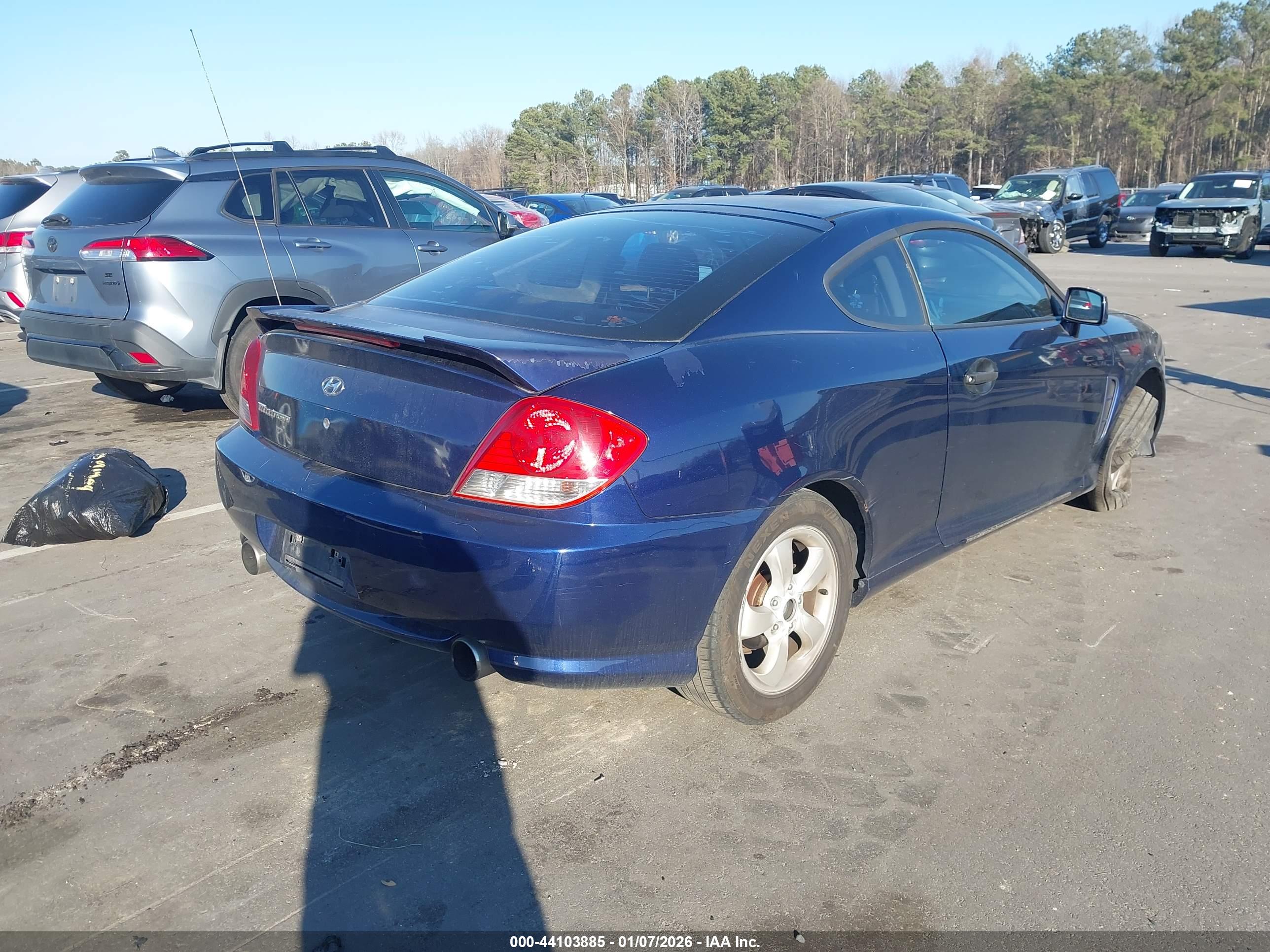 HYUNDAI TIBURON image 4